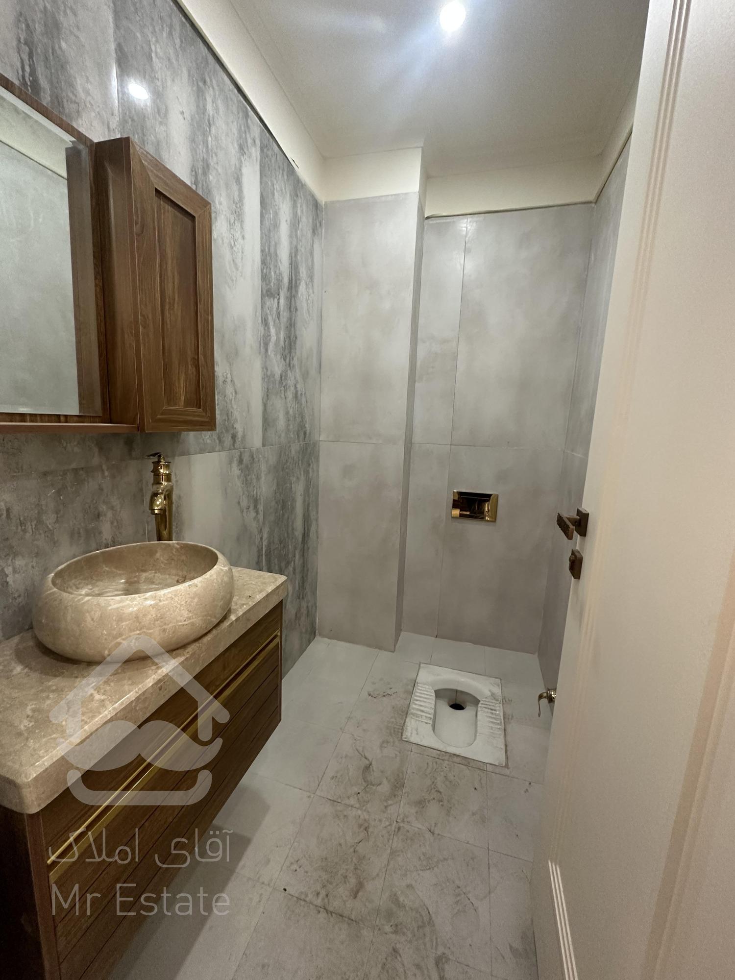 112 متر،سه خواب، سالن پرده خور، زیر قیمت