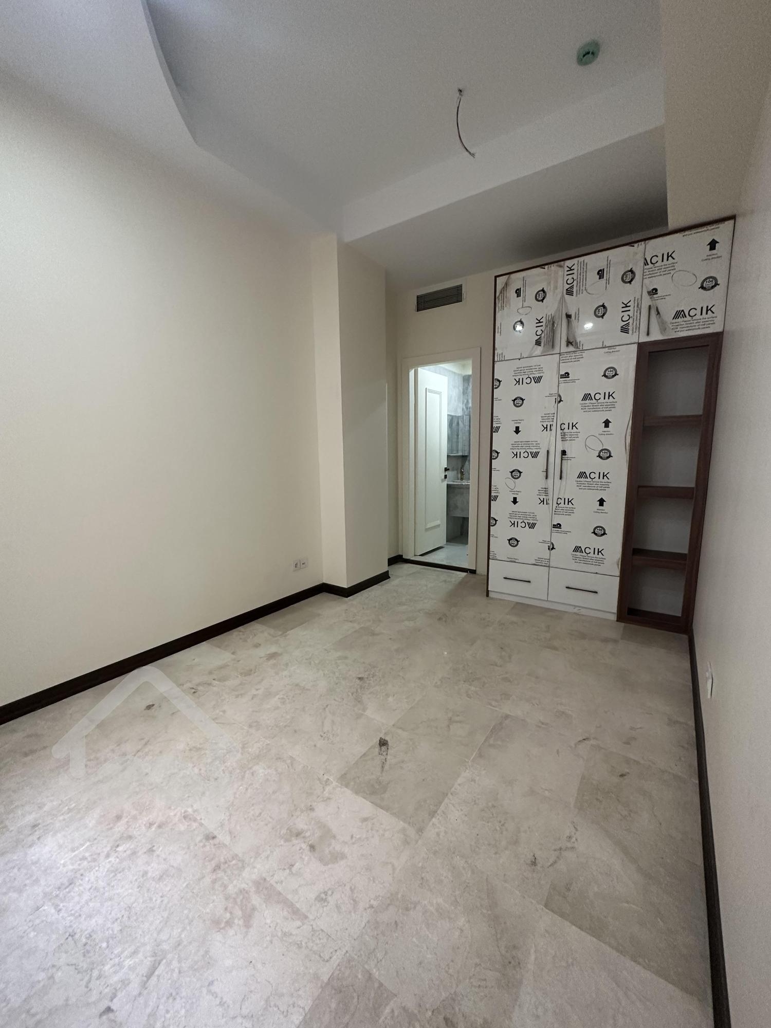 112 متر،سه خواب، سالن پرده خور، زیر قیمت