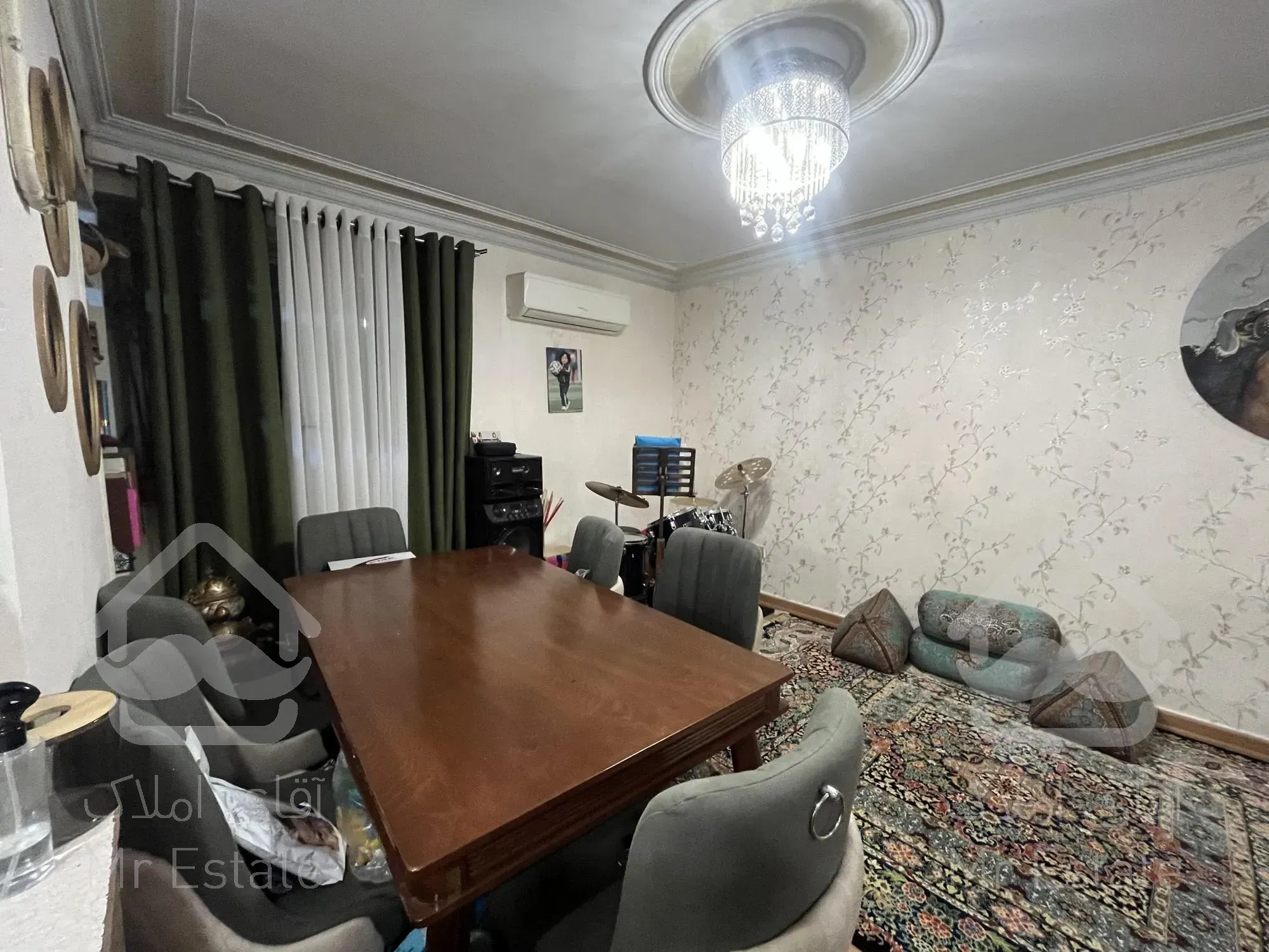 ٦٧ متري در مجتمع خيابان نامجو