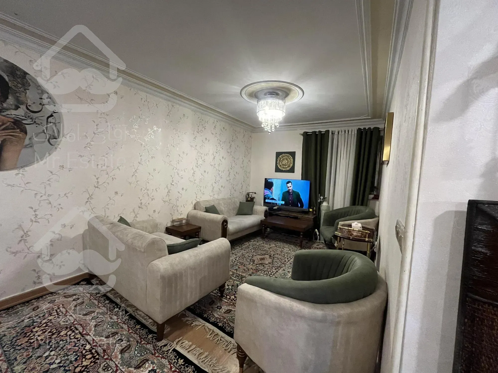 ٦٧ متري در مجتمع خيابان نامجو