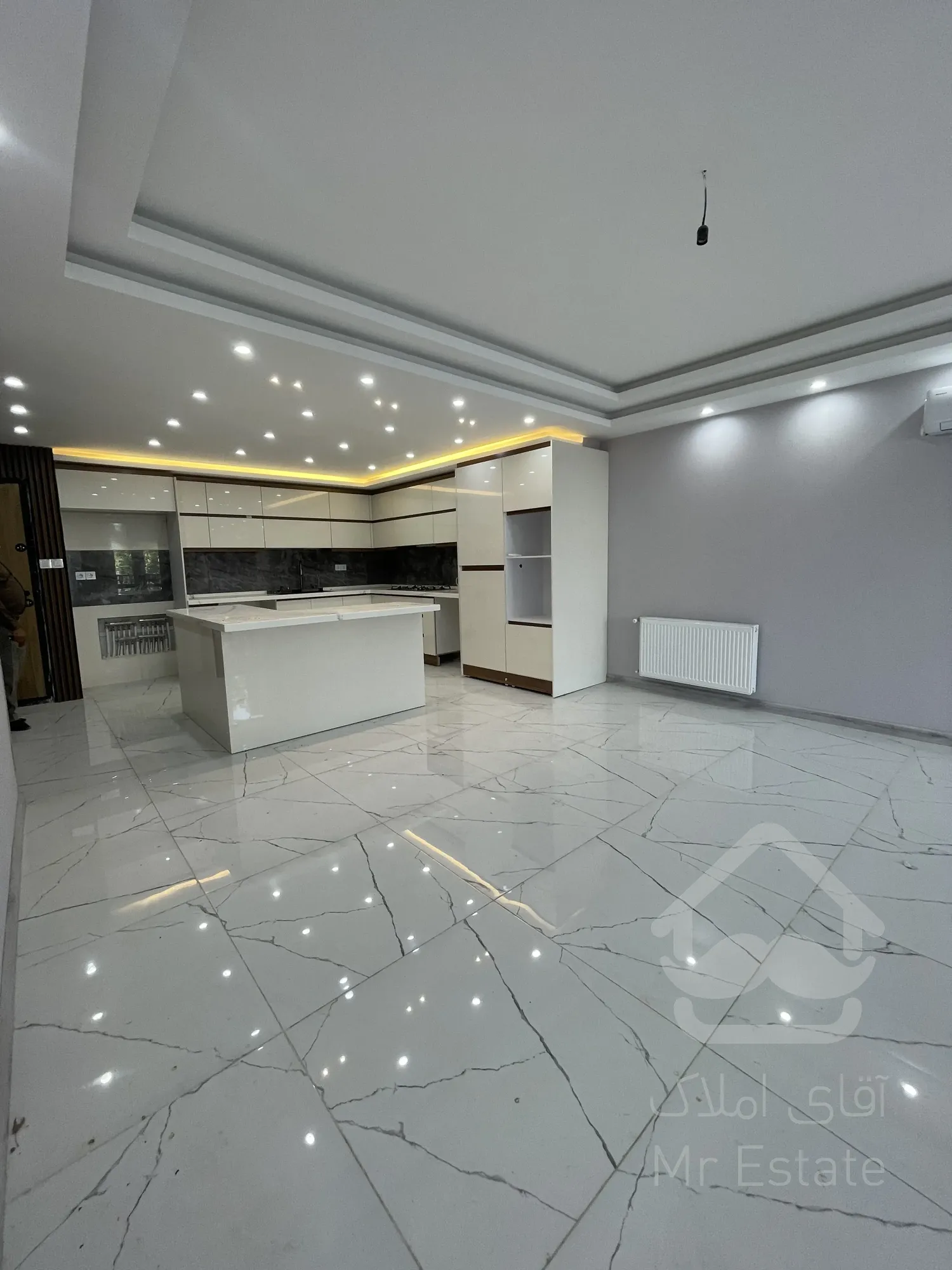 فروش واحددوخوابه شخصی ساز با نورگیرعالی