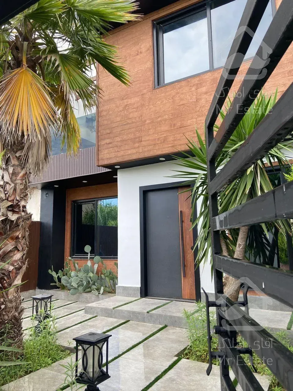 ویلا ساحلی سرخرود لاکچری شهرک با مدیریت