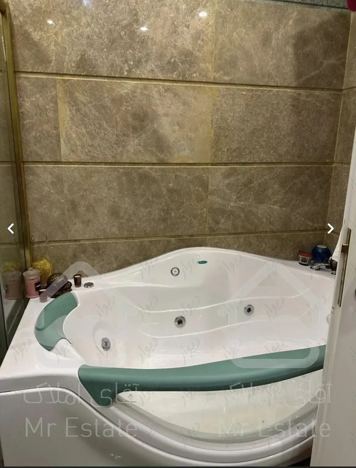 فروش اپارتمان سه خواب نوساز قدوسی غربی