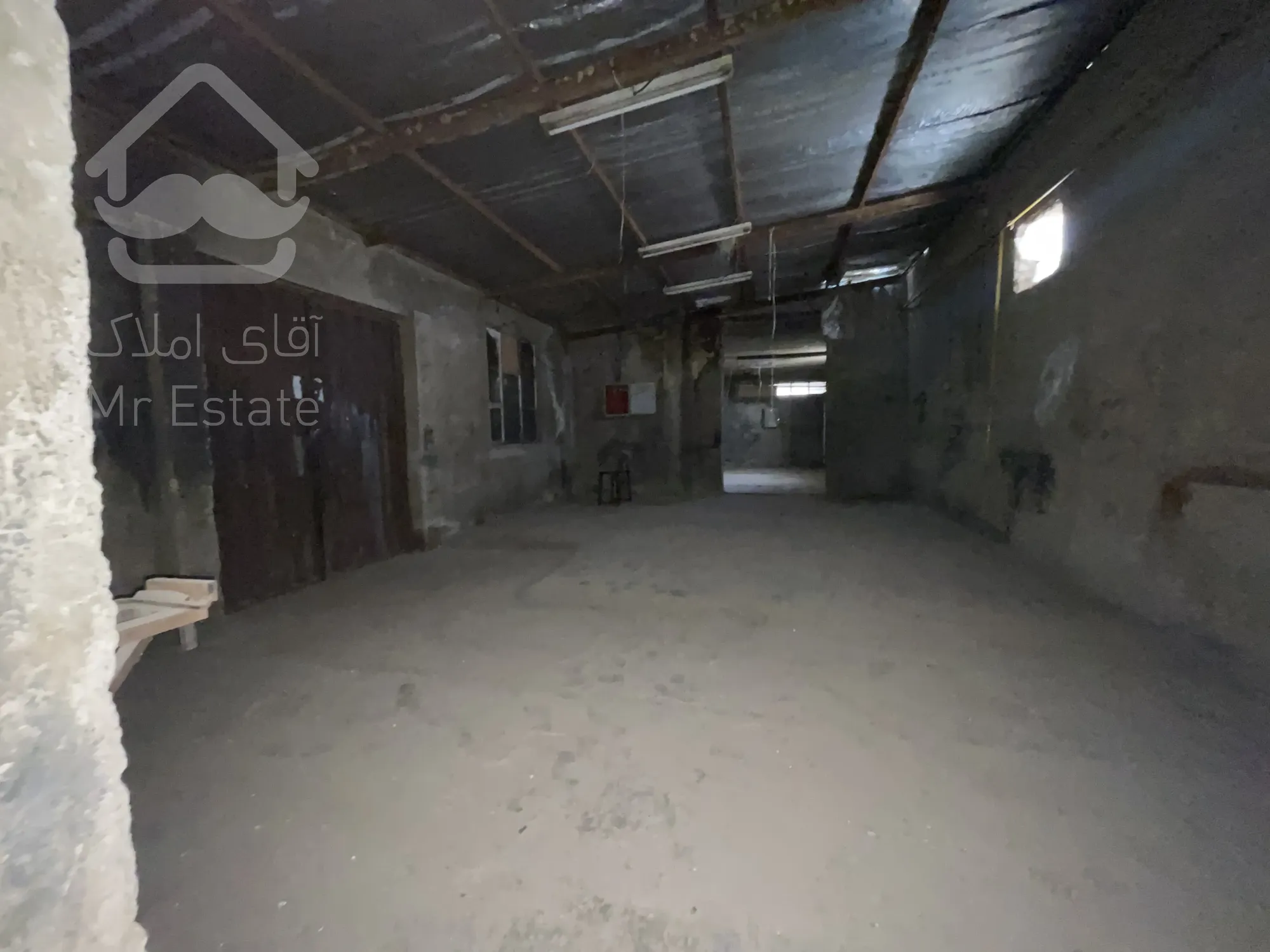 کارخانه ۱۲۰۰۰ متر زمین صنعتی ۱۷۰۰ متر بنا