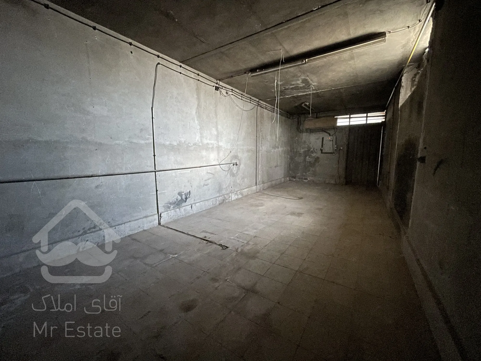 کارخانه ۱۲۰۰۰ متر زمین صنعتی ۱۷۰۰ متر بنا