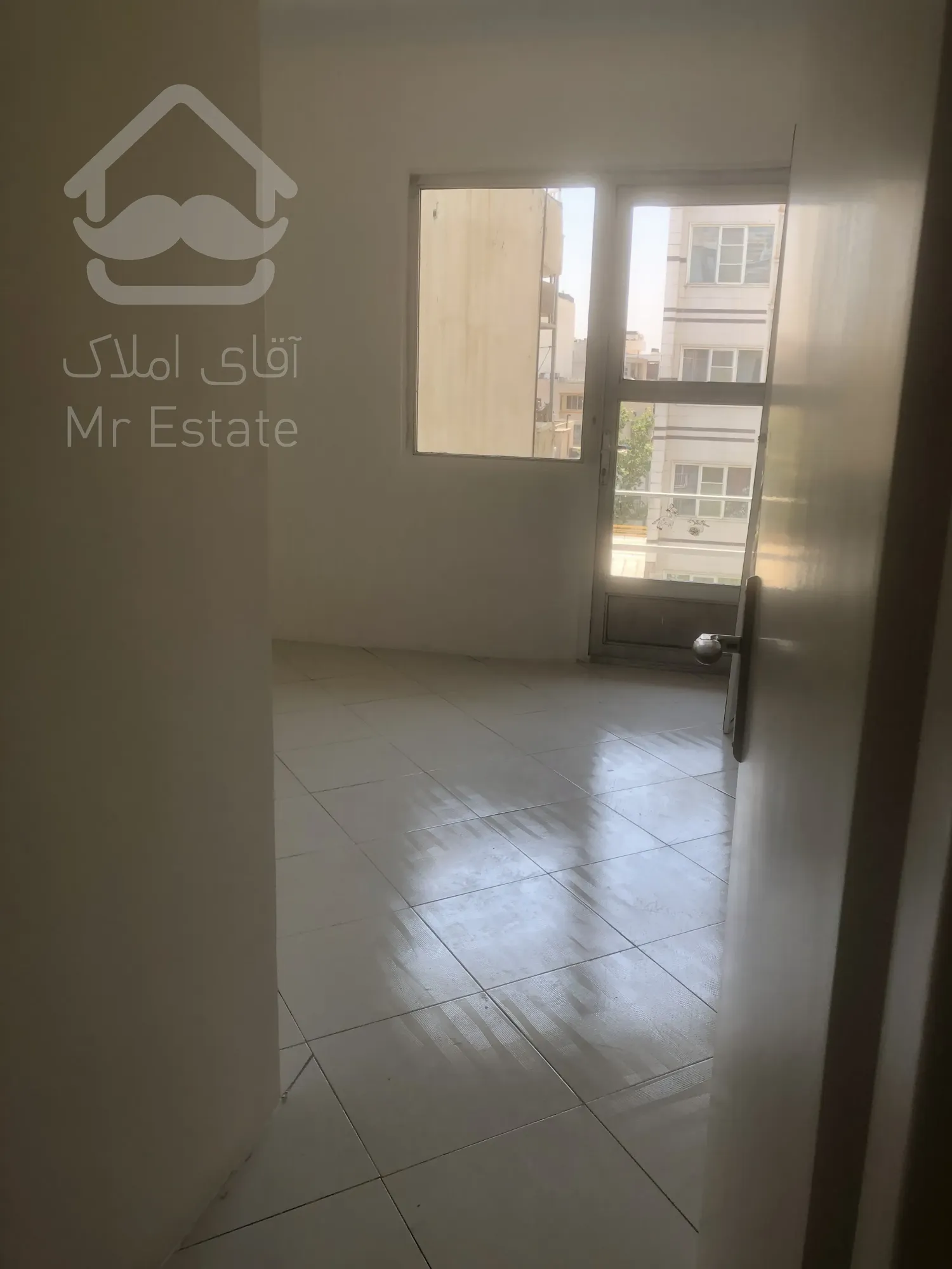 فروش 100 متر مسکونی موقیعت اداری