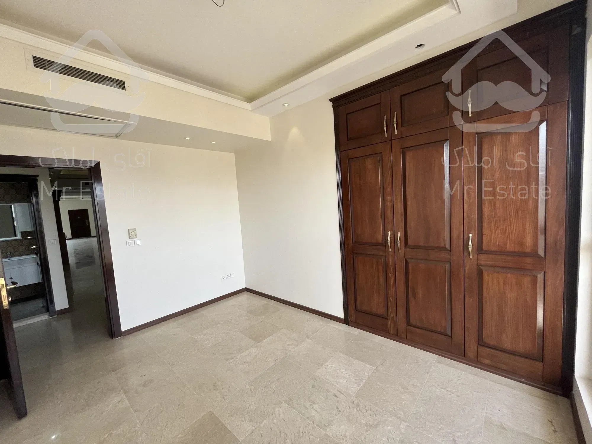 ۲۱۷ متر تک‌واحدی/ فرمانیه/ ۲ پارکینگ سندی/ برج‌باغ