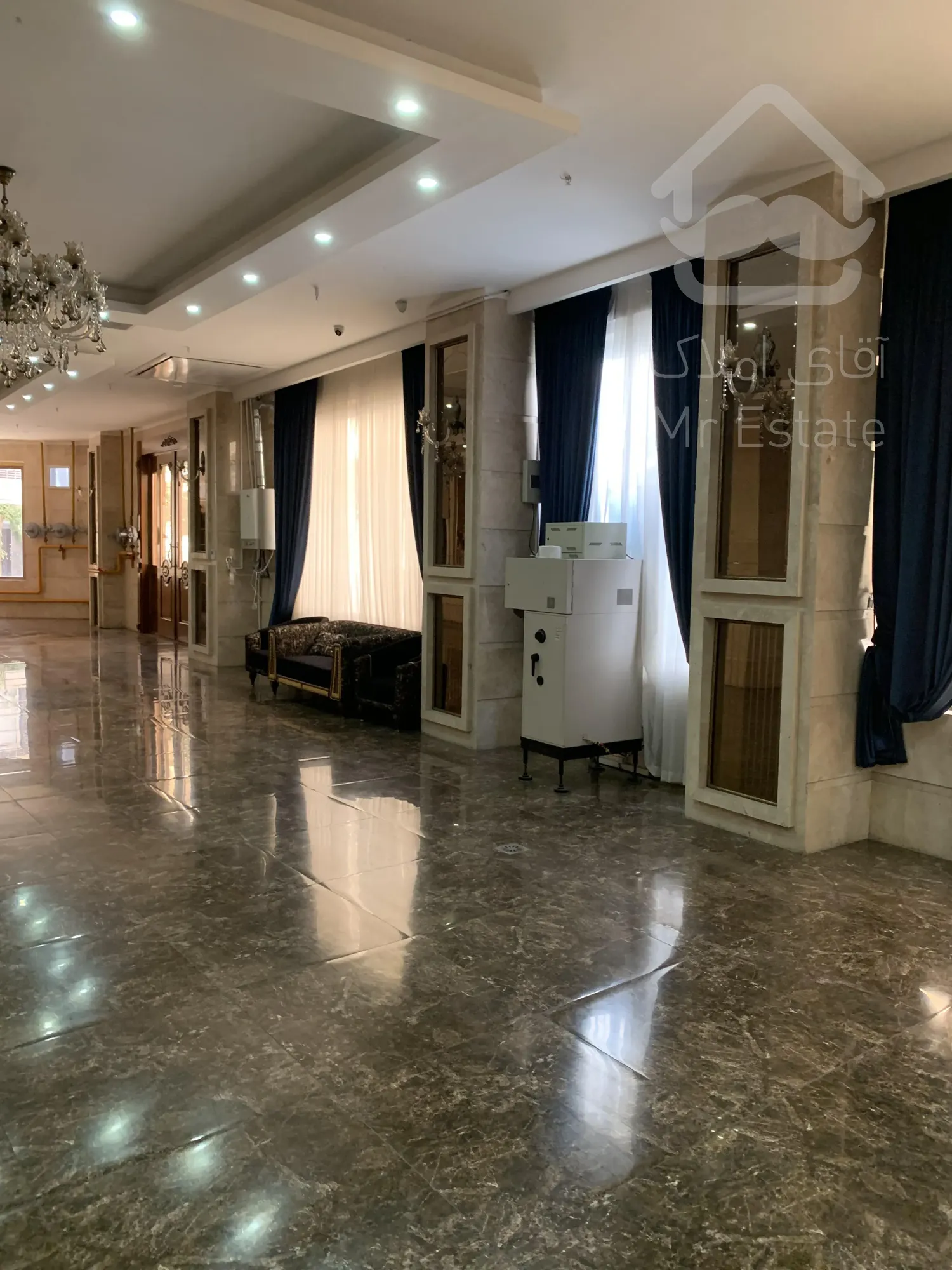 پیش فروش آپارتمان 117 متری فول هتلینگ در شهرک لاله