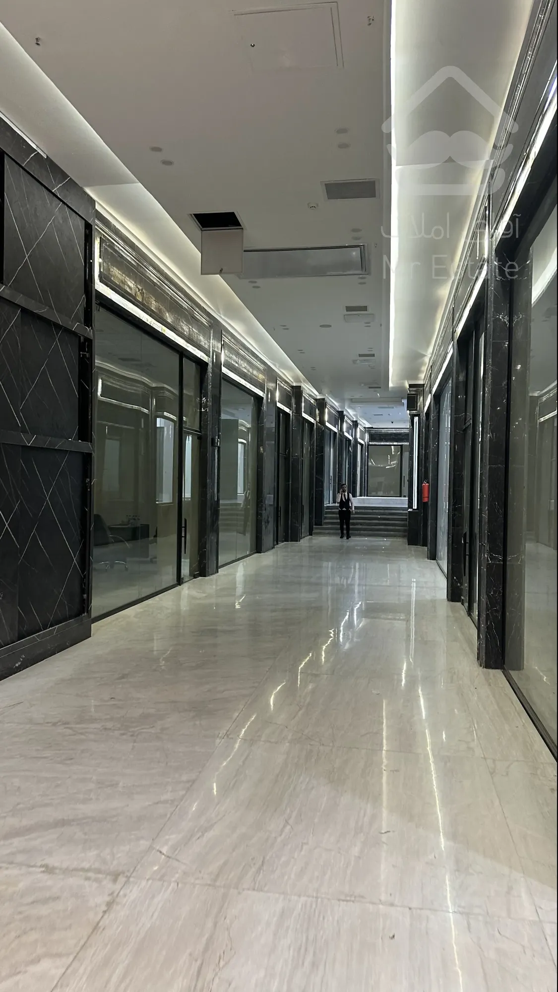 پیش فروش واحدهای تجاری در میرزابابایی با شرایط اقساط