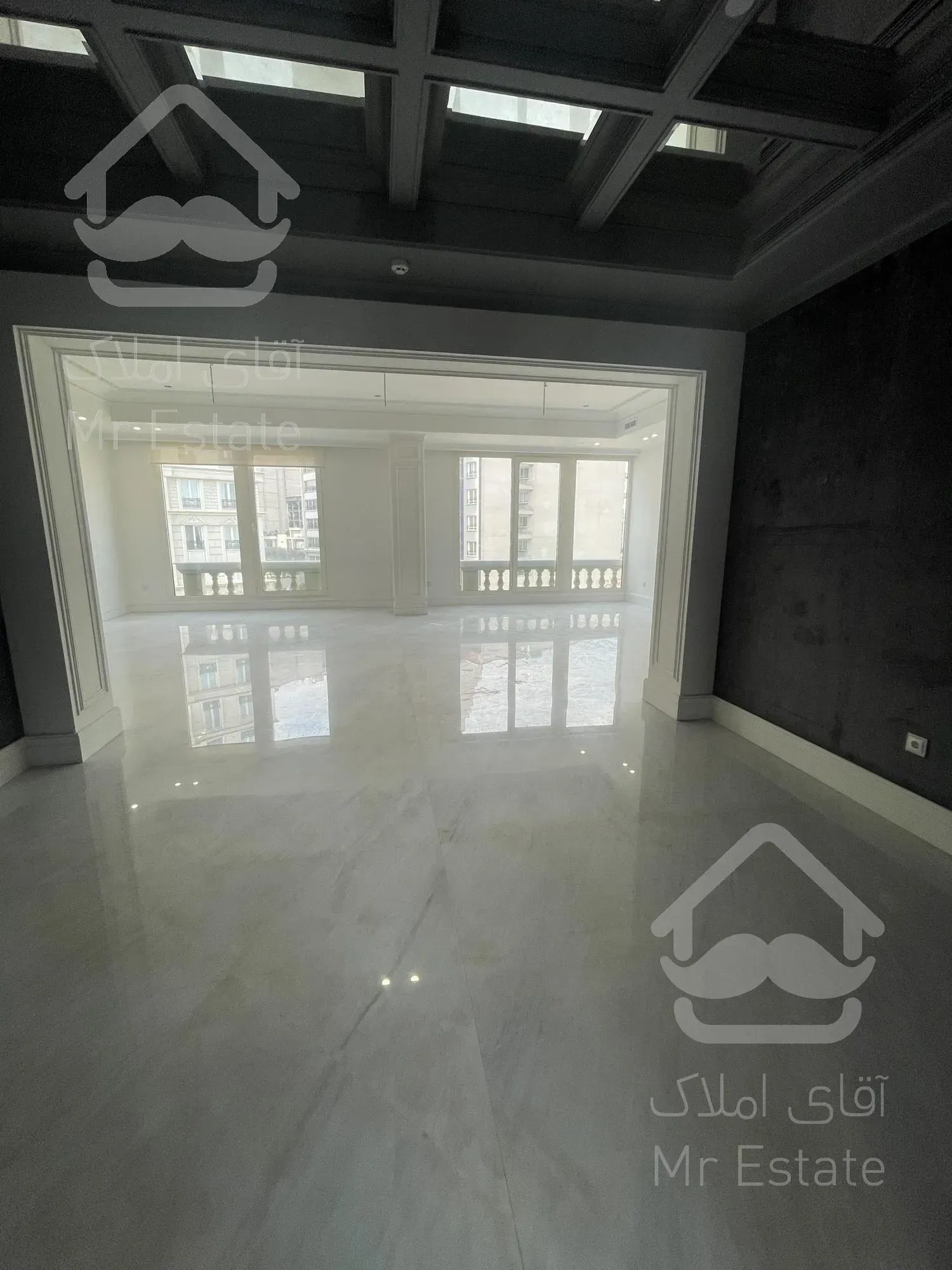 آپارتمان ۳۵۰ متری لوکس فرشته