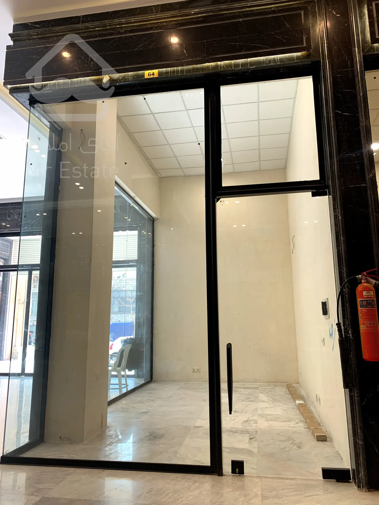 فروش مغازه 16 متری رونیکا مال پاسداران