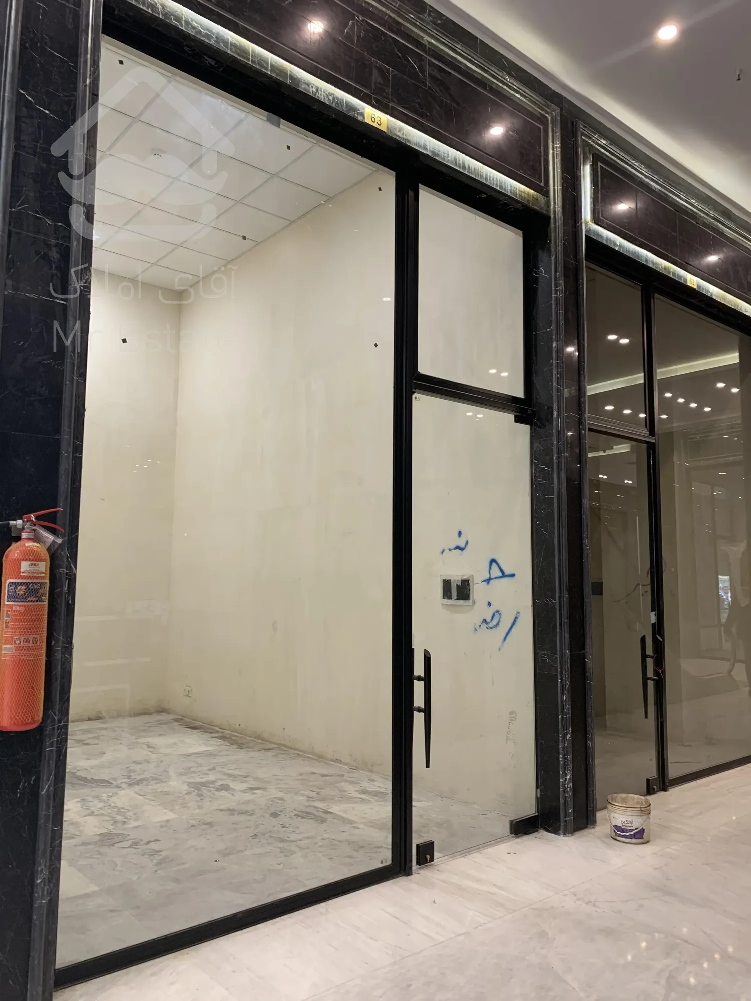 فروش مغازه 16 متری رونیکا مال پاسداران