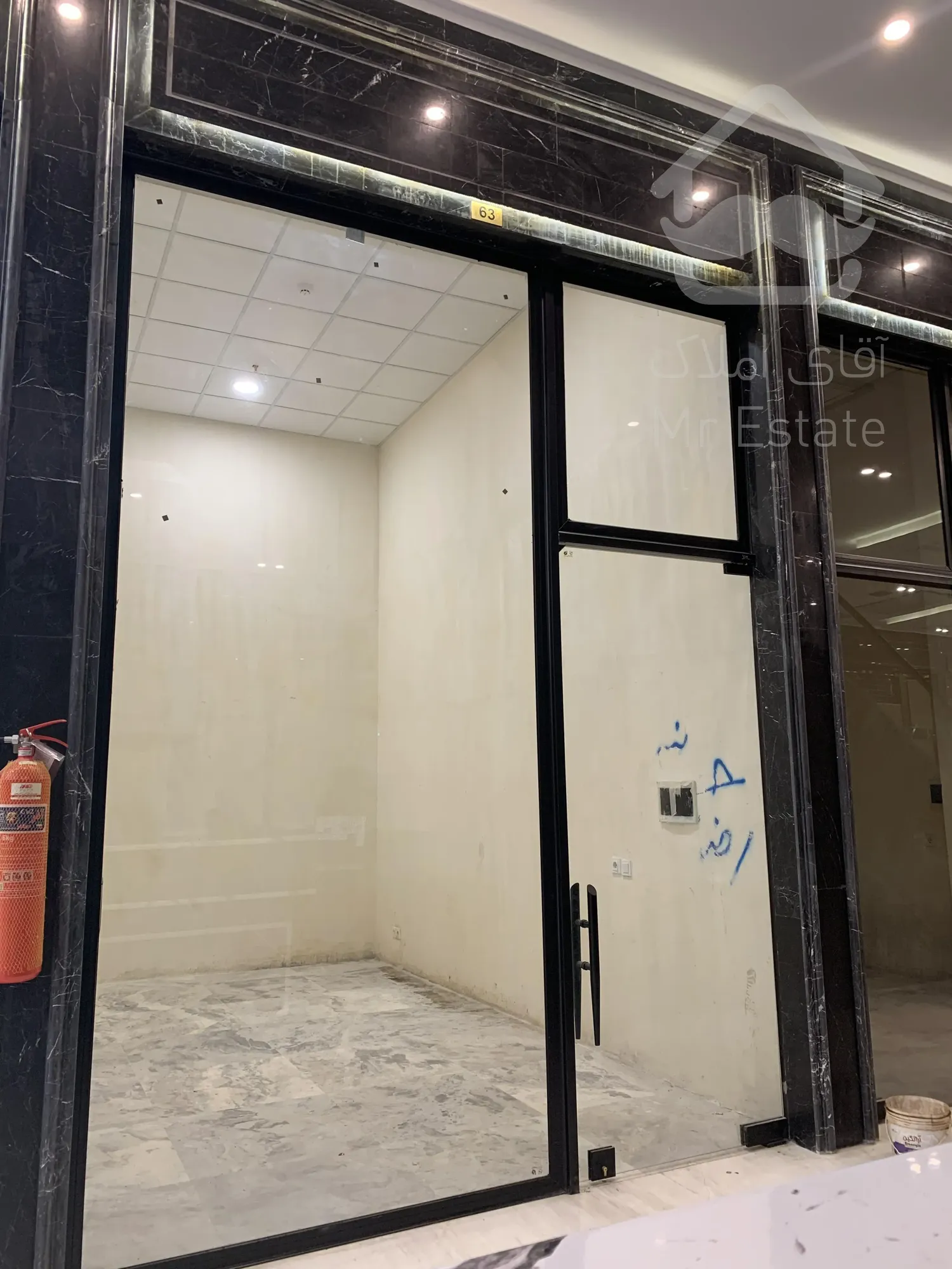 فروش 23 متر مغازه با شرایط عالی و تحویل آنی رونیکا مال هروی