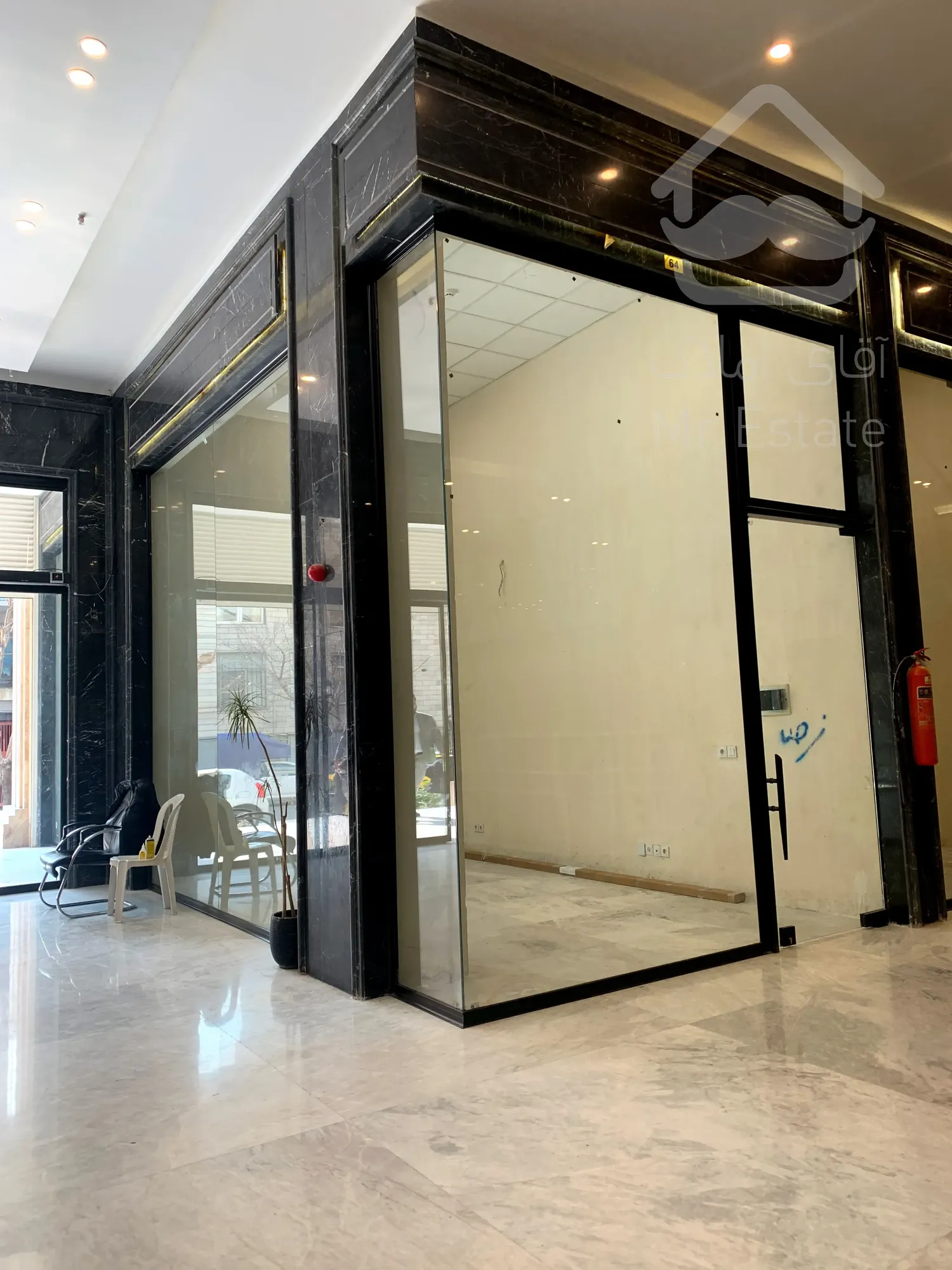 فروش 56 متر مغازه با شرایط پرداخت رونیکا مال هروی