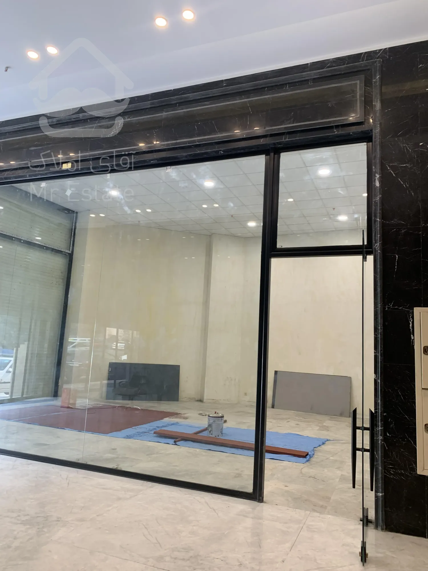 فروش مغازه 23 متری در رونیکا مال پاسداران از دم قسط