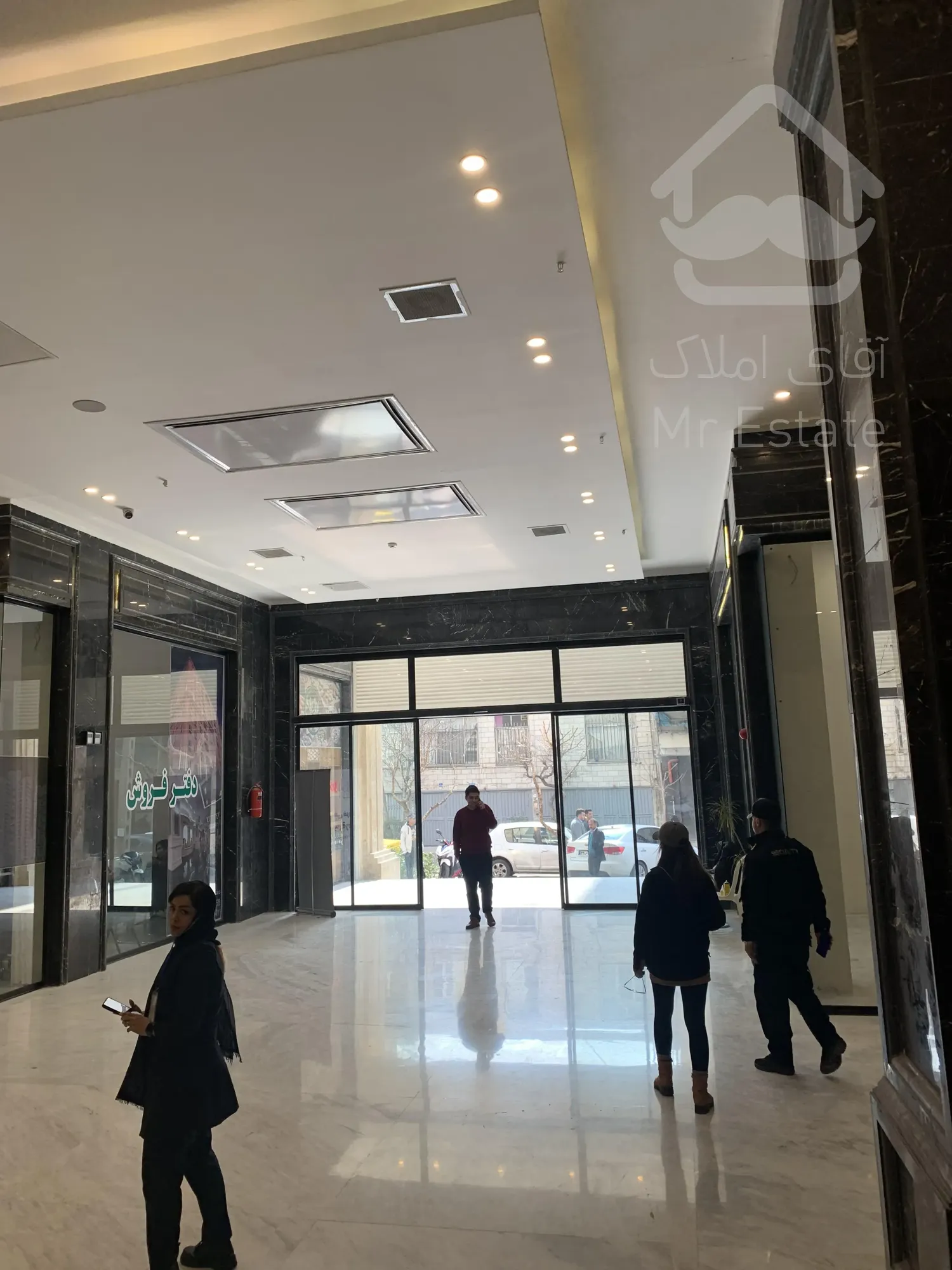 فروش مغازه 16 متر در رونیکا مال مژده