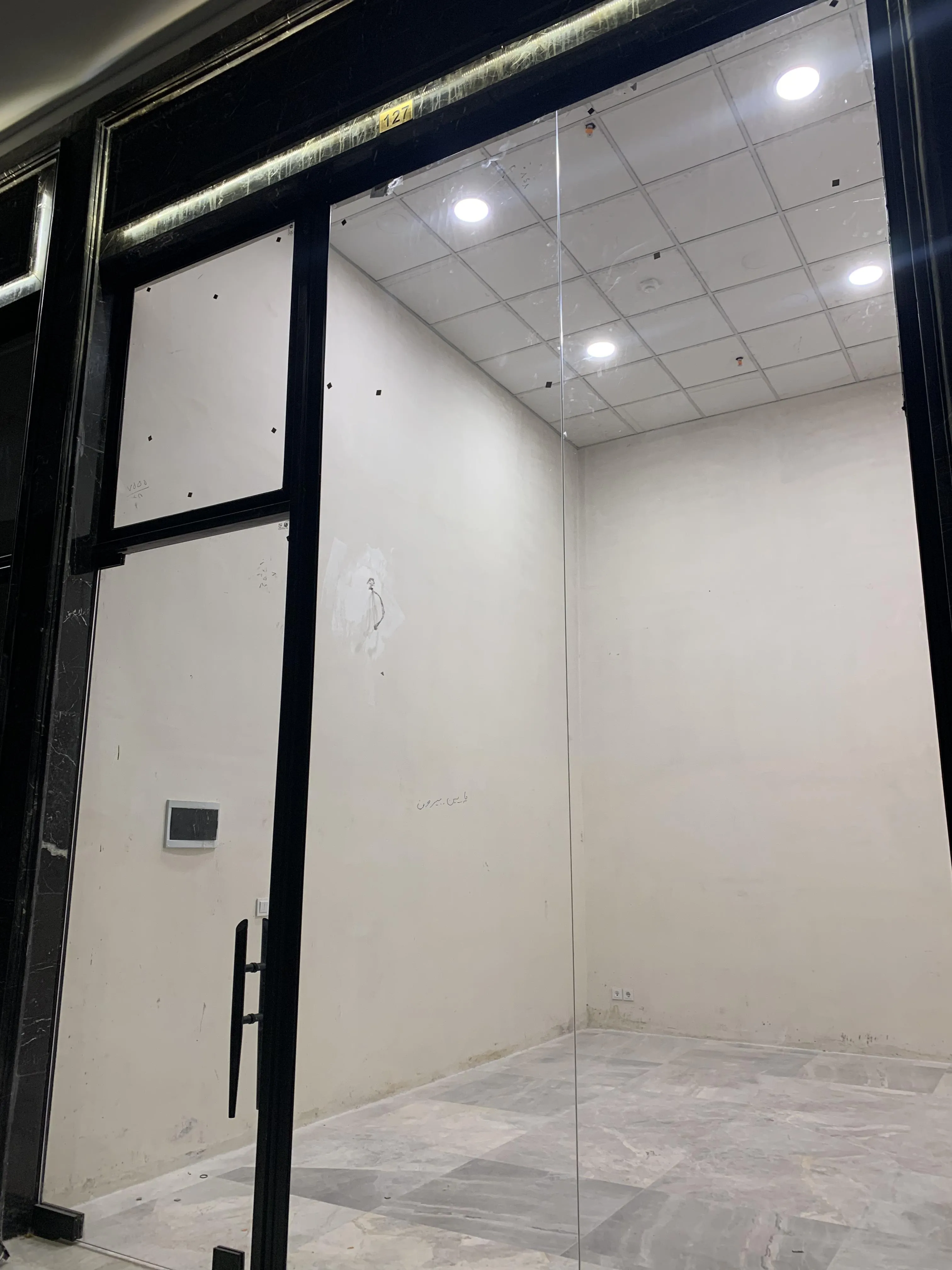 فروش مغازه 17 متری در رونیکا مال پاسداران با شرایط پرداخت استثنائی