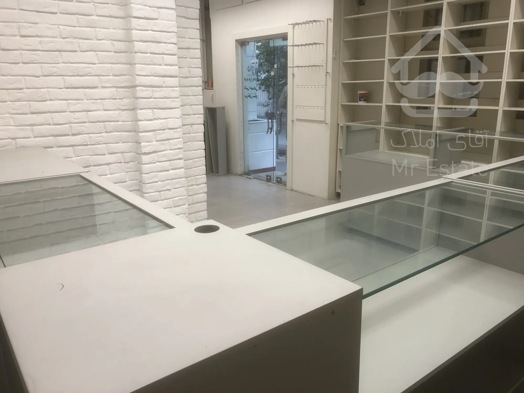 اجاره 70 متر داروخانه بهترین لوکیشن بیمارستان محب کوثر