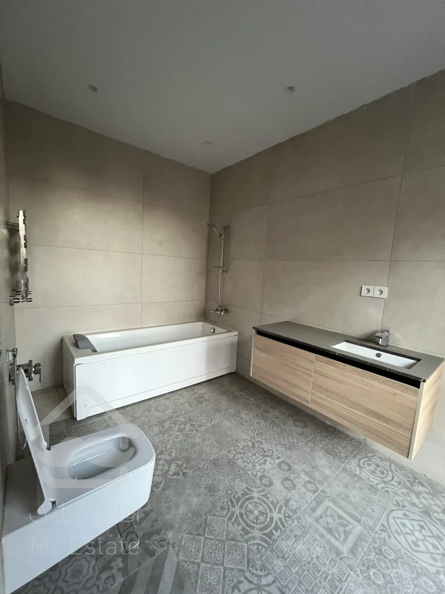 ۳۱۰ متر/مدرن/دوبلکس/فول مشاعات