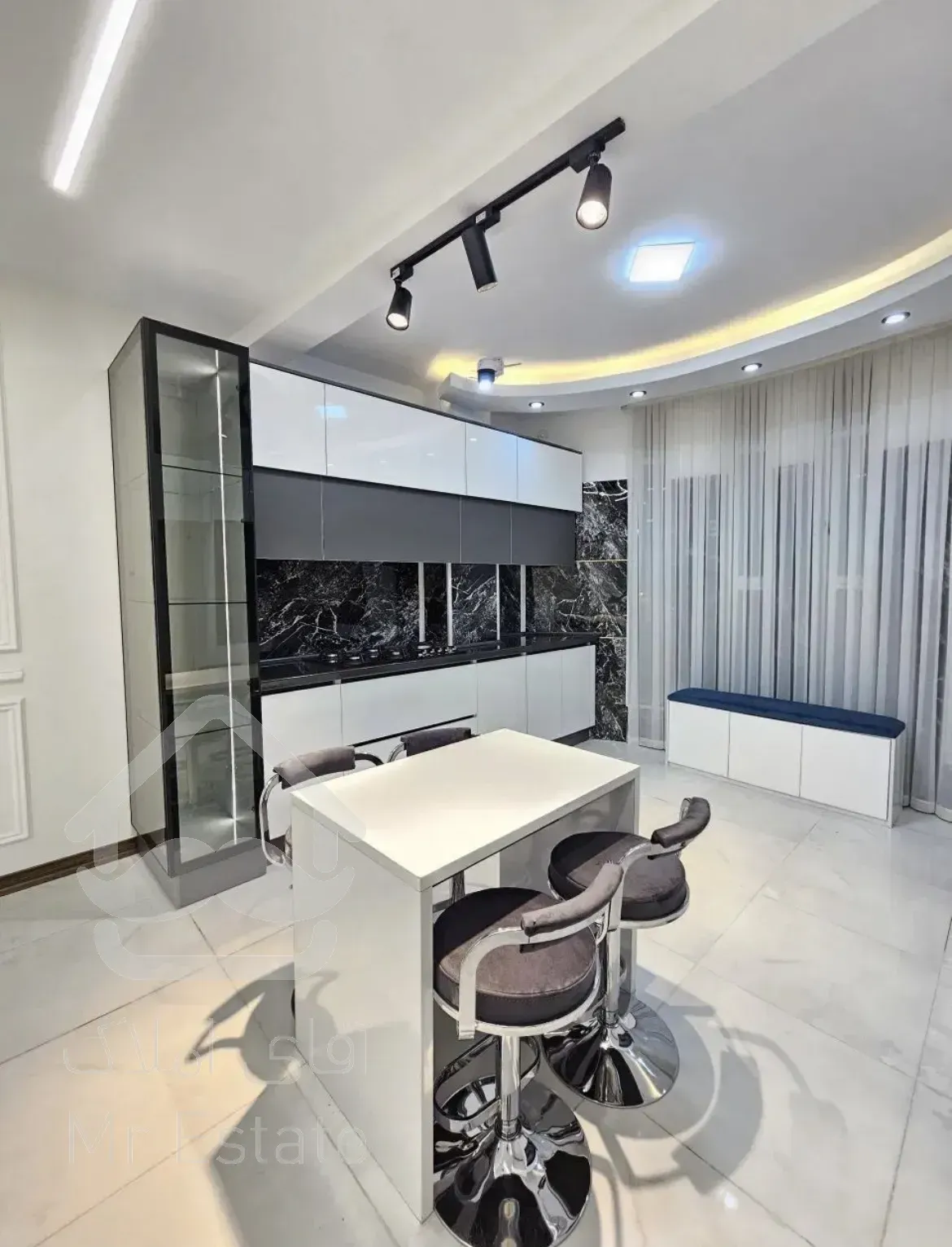 اپارتمان فول امکانات زیر قیمت در بلوار فردوس غرب