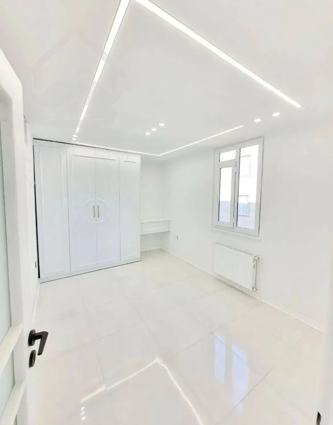 فروش اپارتمان۷۰منری روبه آفتاب فول امکانات