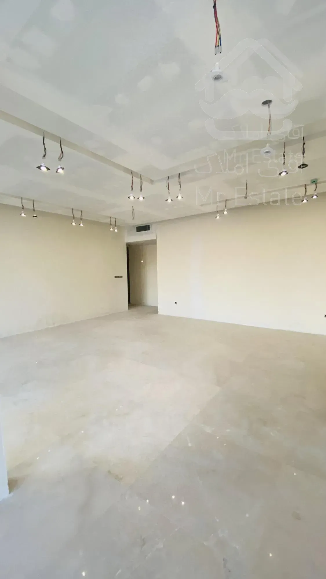 ۸۲ متر لوکس و نوساز/ مشاعات هتلینگ/سرمایه گذاری