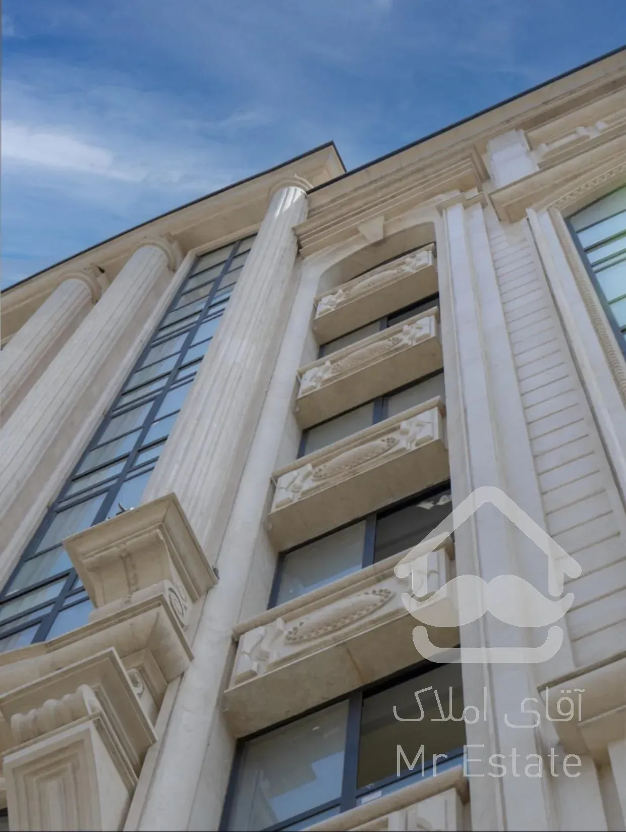 آپارتمان ۲۵۰ متری ۳خواب/فول مشاعات/برمد منطقه