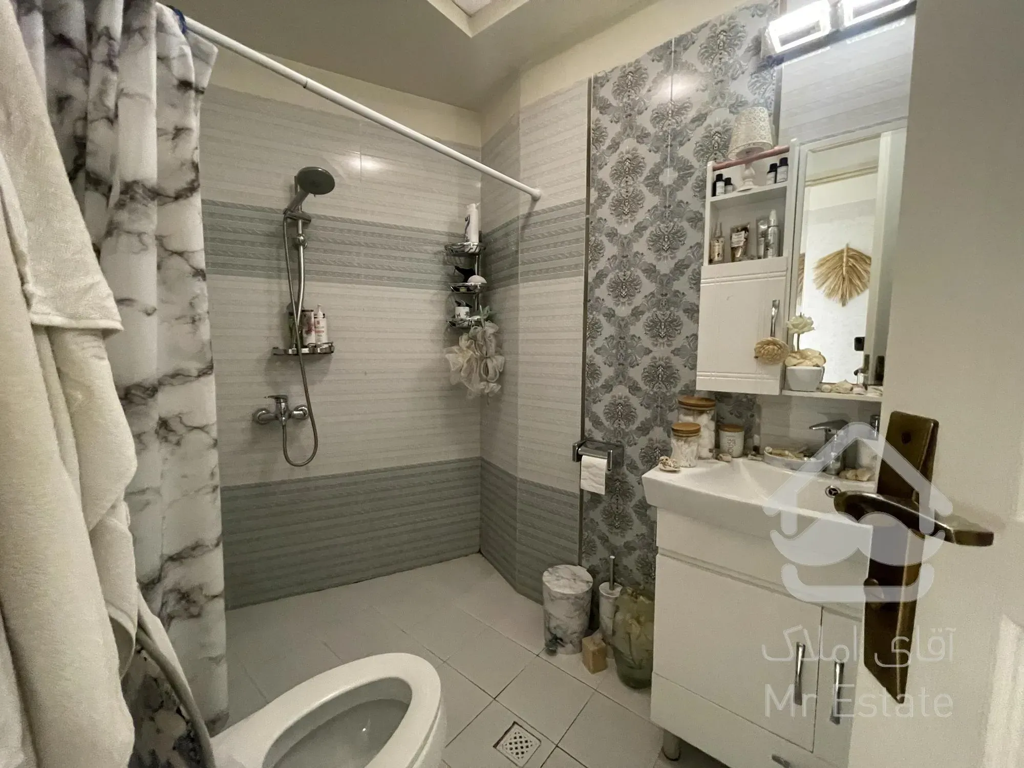 ١٢٠متر مسكوني فروش