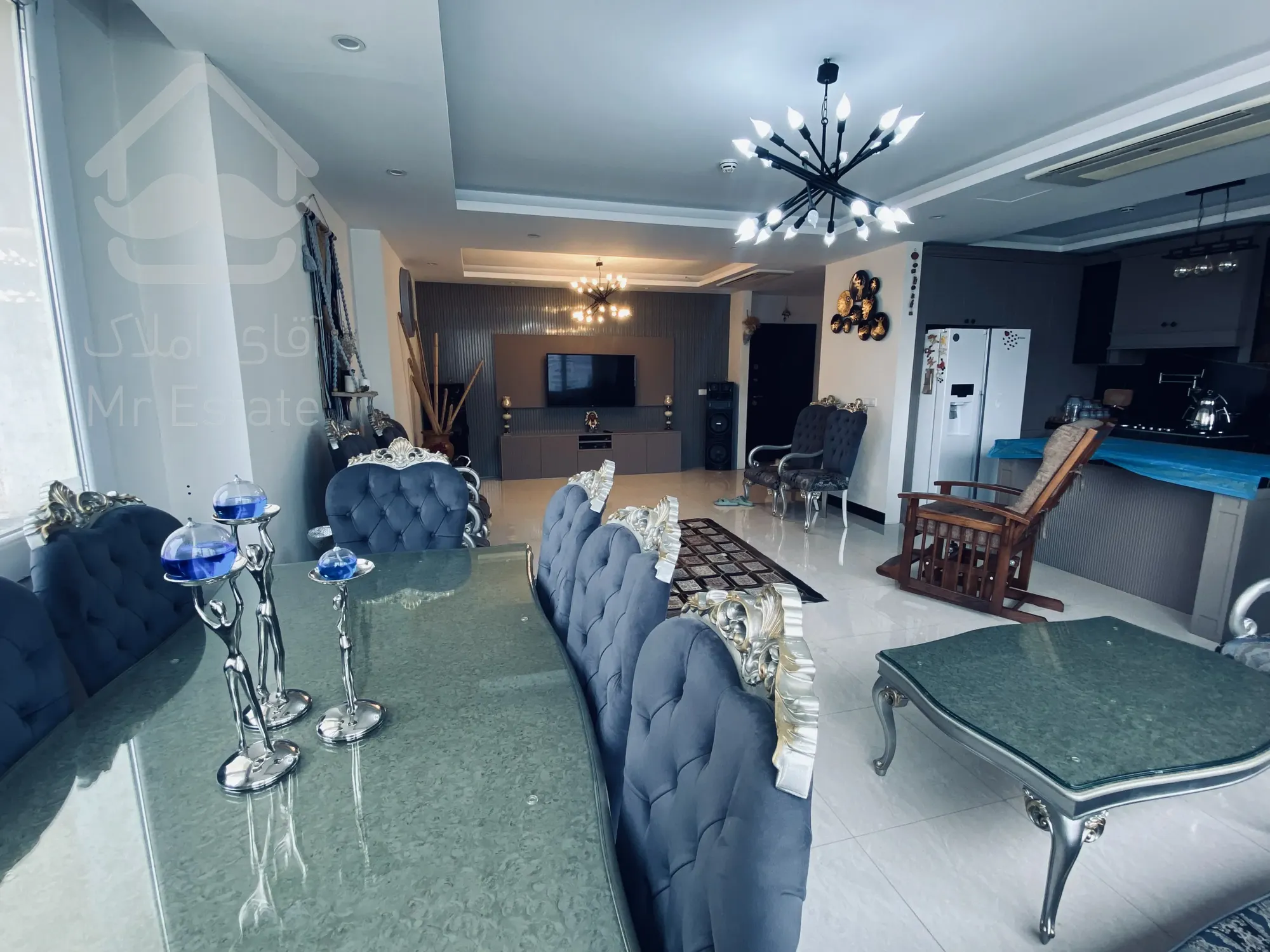 فرو آپارتمان ۱۲۰متر۲ خواب سند تکبرگ دریاچه کوهک ویو دریاچه و کل شهر فول دیزاین