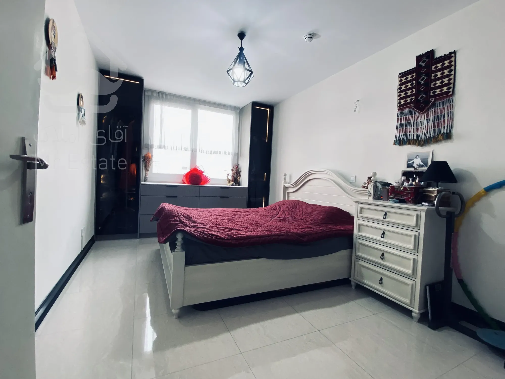 فرو آپارتمان ۱۲۰متر۲ خواب سند تکبرگ دریاچه کوهک ویو دریاچه و کل شهر فول دیزاین