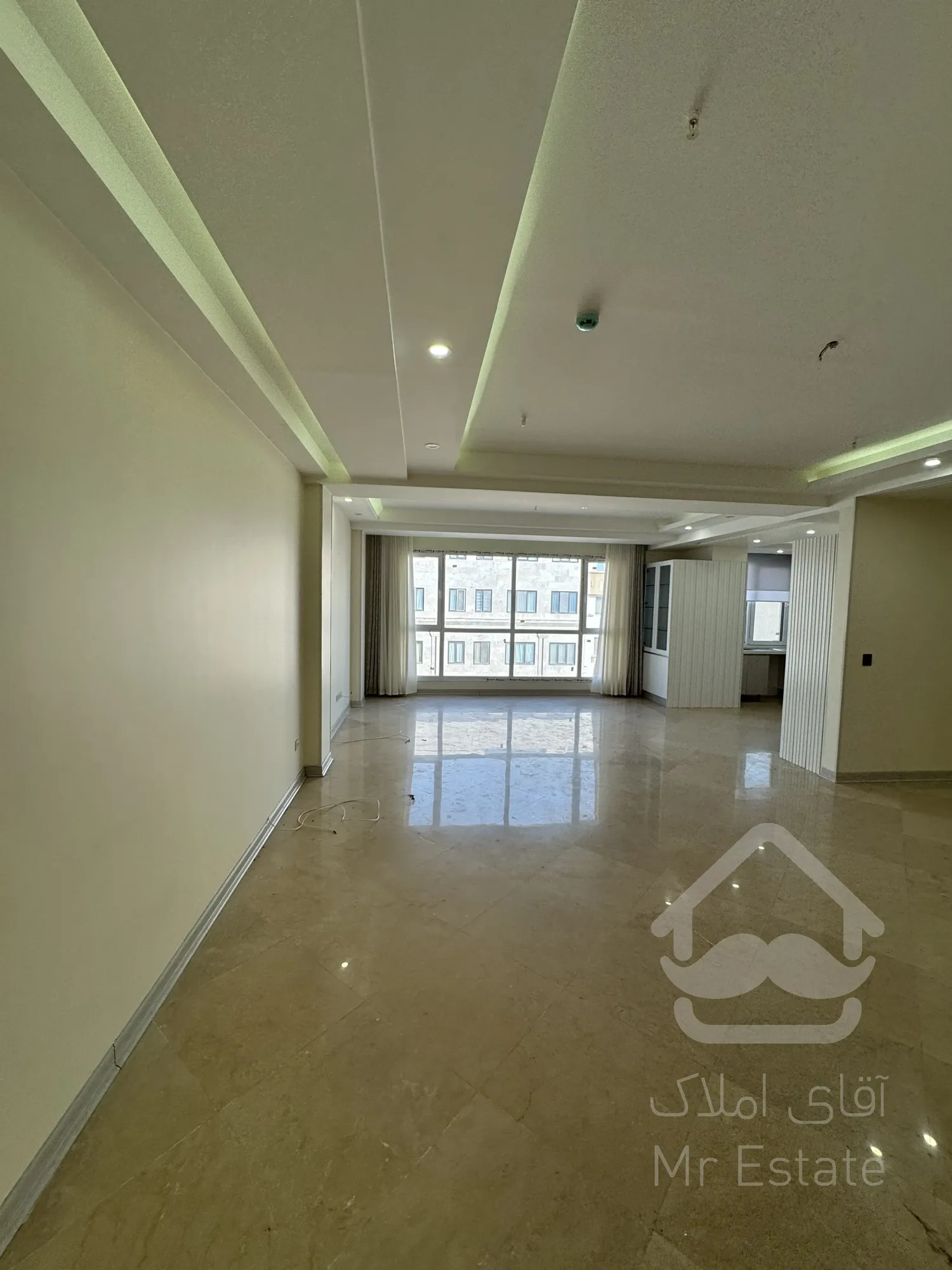 اجاره آپارتمان ١۶۵ متری سه خواب لاکچری فردوس غرب