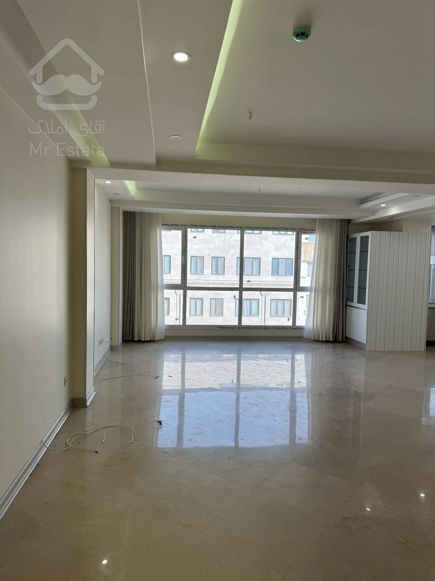 اجاره آپارتمان ١۶۵ متری سه خواب لاکچری فردوس غرب