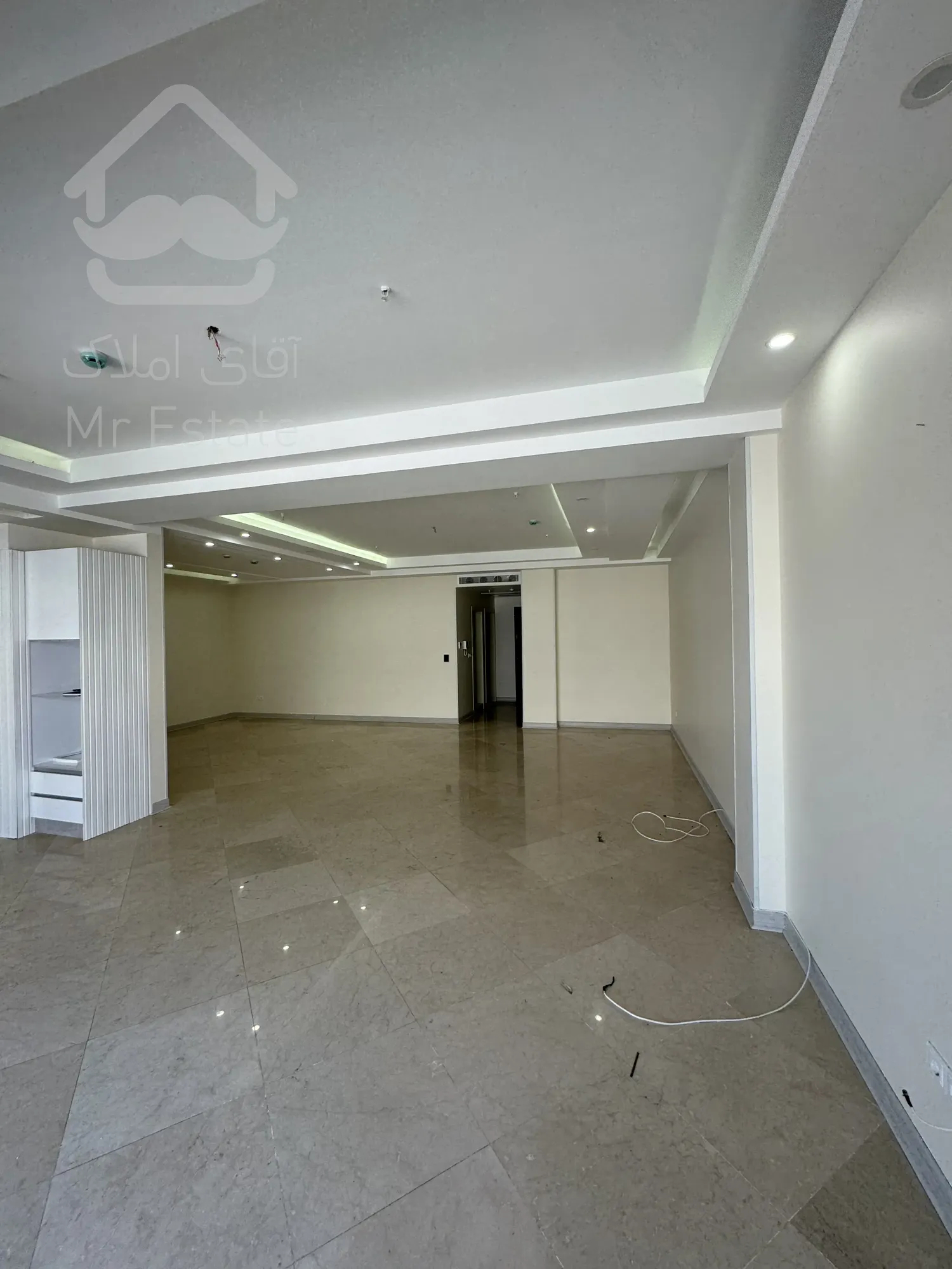 رهن و اجاره آپارتمان ١۶۵ متر سه خواب لوکس فردوس غرب