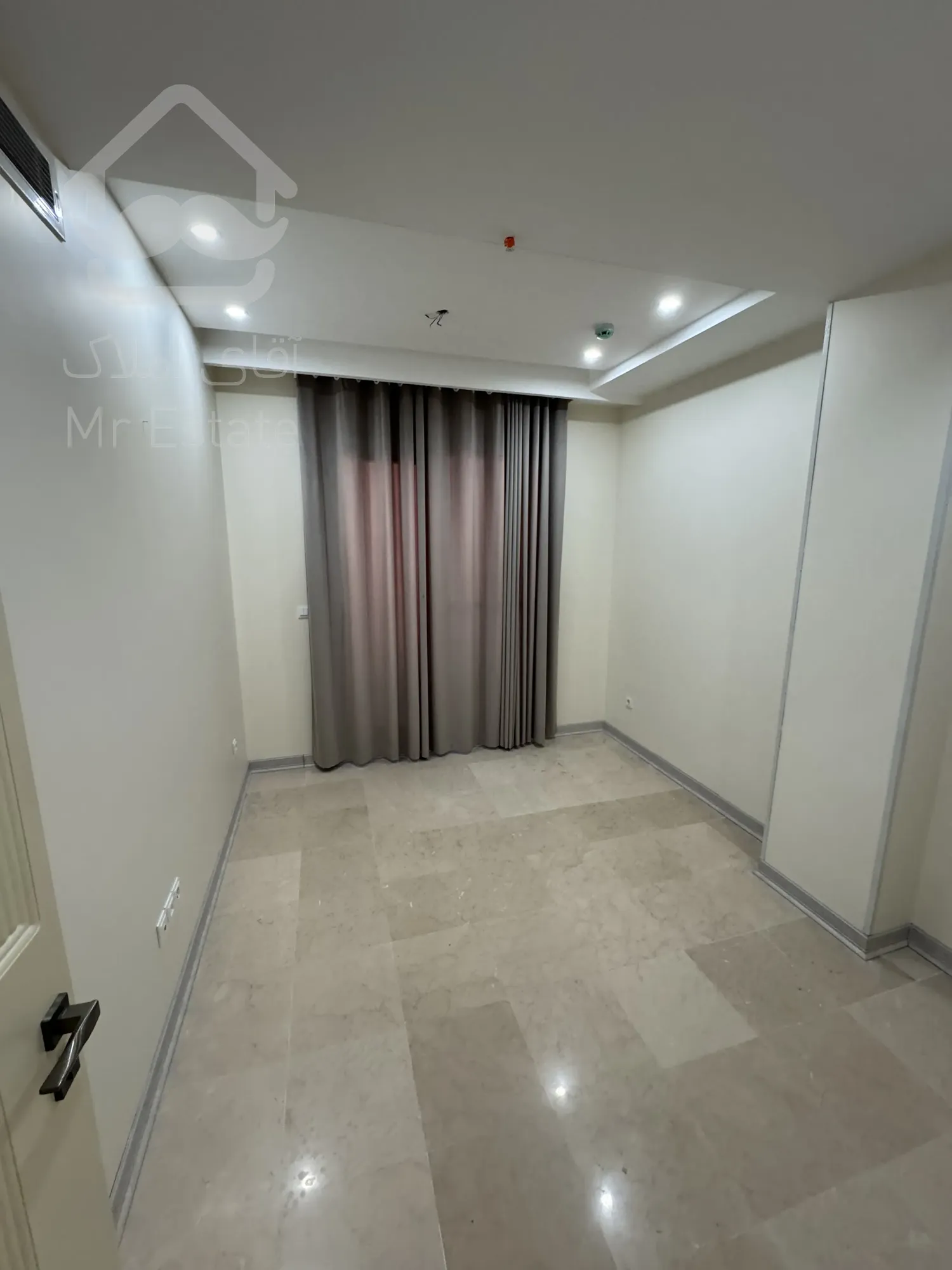 اجاره آپارتمان ١۶۵ متری سه خواب لاکچری فردوس غرب