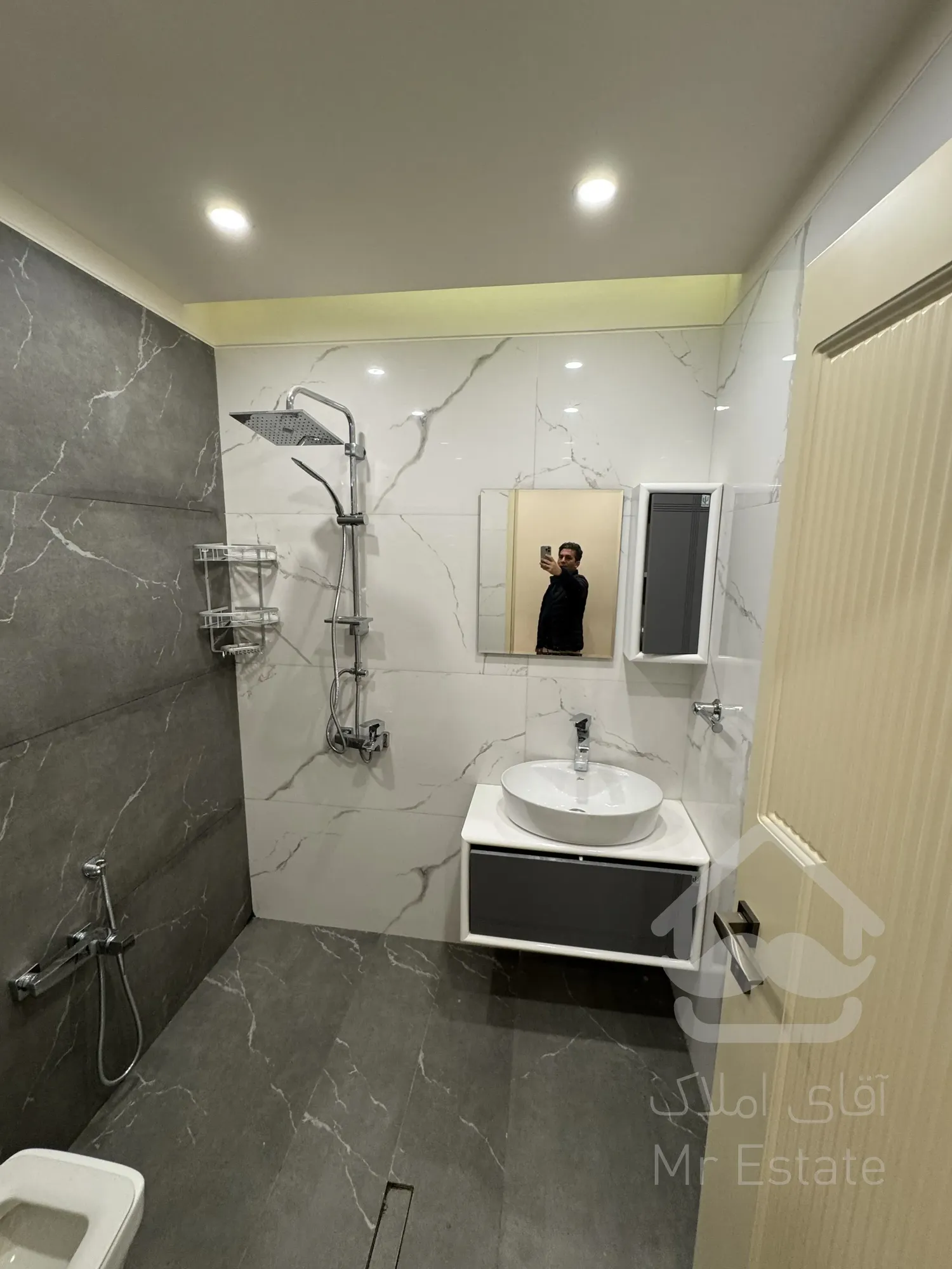 اجاره آپارتمان ١۶۵ متری سه خواب لاکچری فردوس غرب