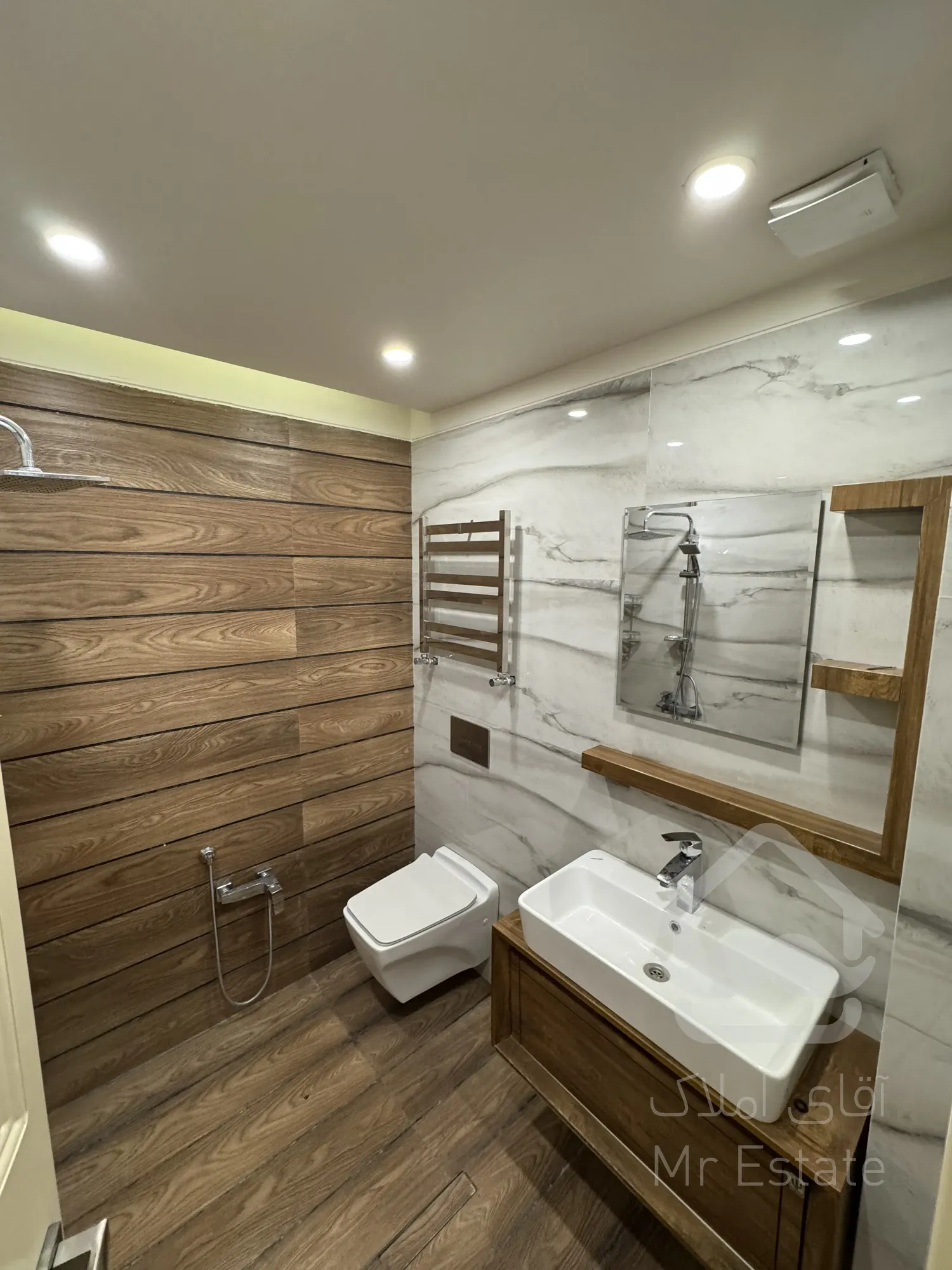 رهن و اجاره آپارتمان ١۶۵ متر سه خواب لوکس فردوس غرب