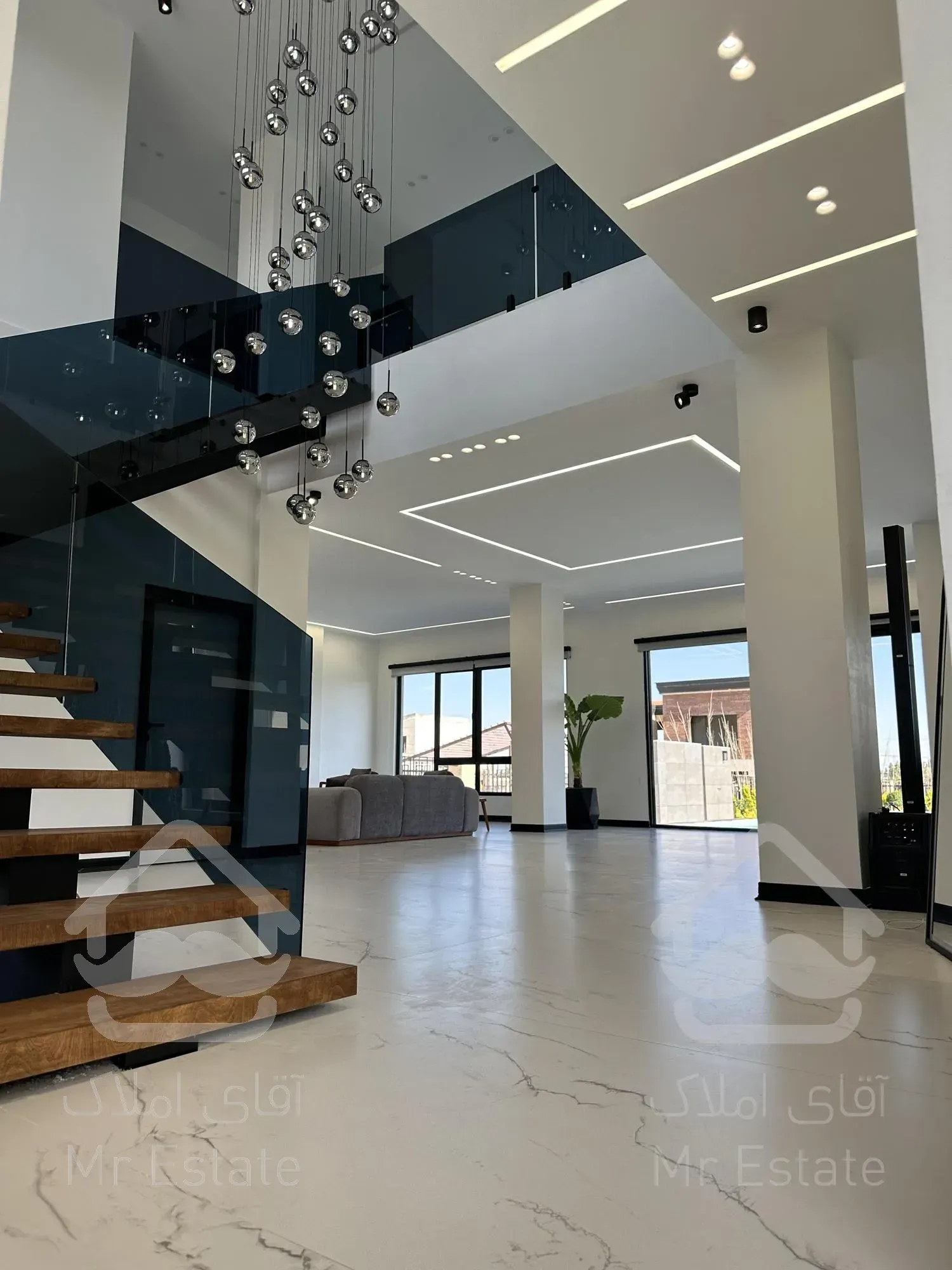 1350 متر ویلا دوبلکس مدرن لوکس شهرک خانه تهران پرندک