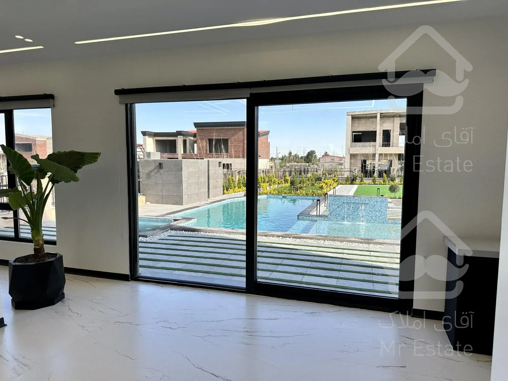 1350 متر ویلا دوبلکس مدرن لوکس شهرک خانه تهران پرندک