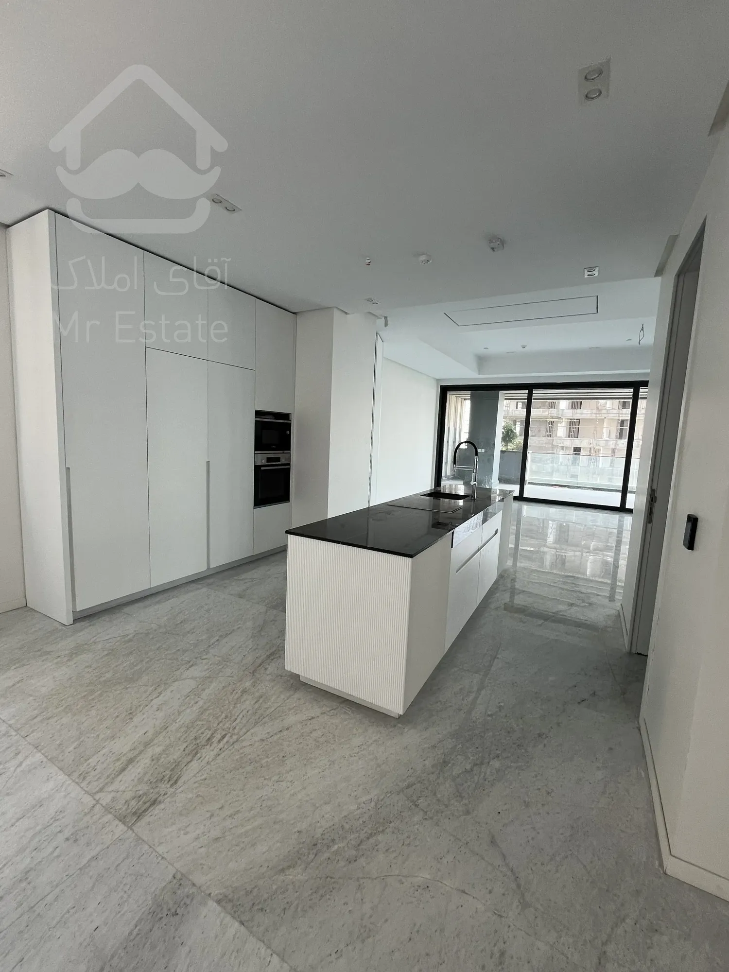 فروش آپارتمان ۳۳۰ متر نوساز نیاوران