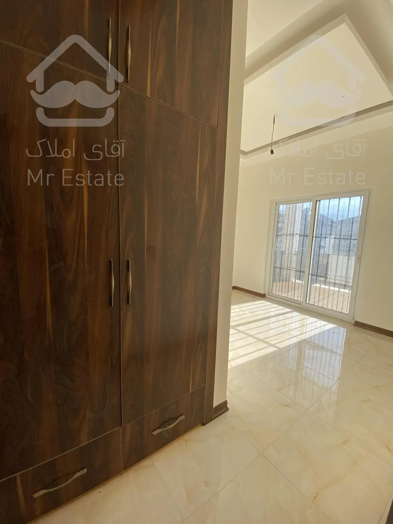 ۱۷۰ متر ویلا نوساز / شهرکی