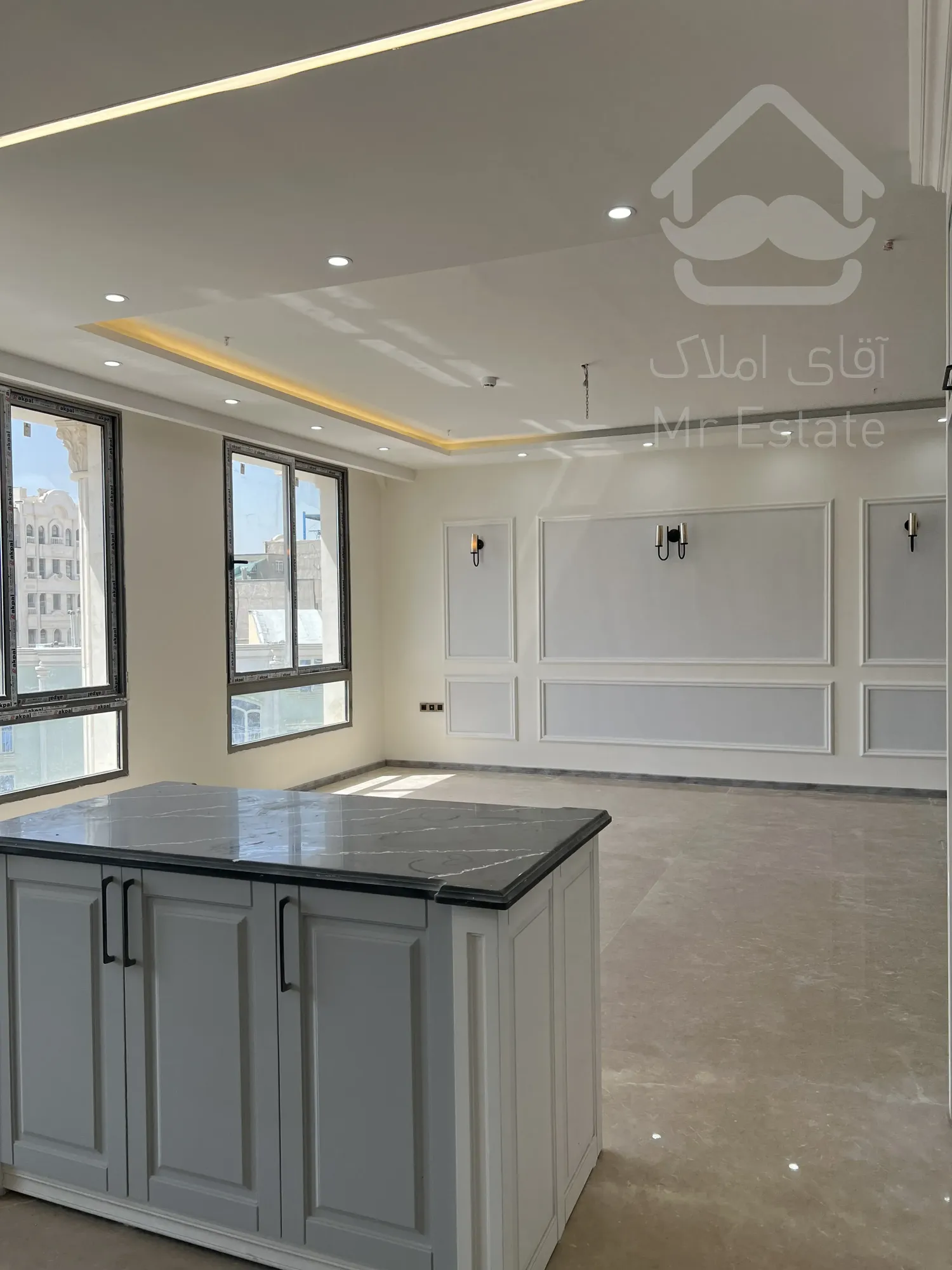 رهن واحد ۱۷۰متری صفر پشت حاشیه وکیل اباد