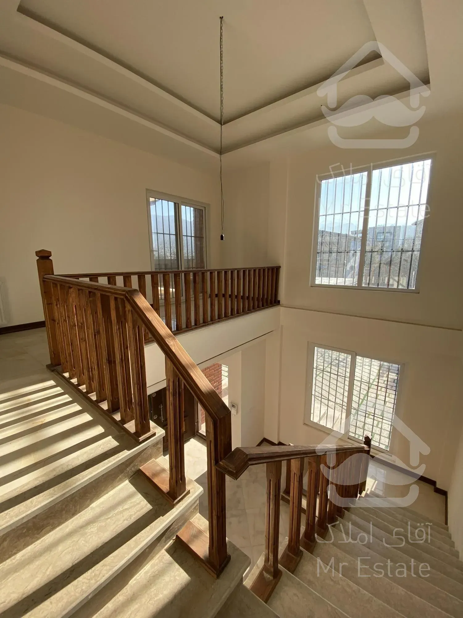 ۱۷۰ متر ویلا نوساز / شهرکی