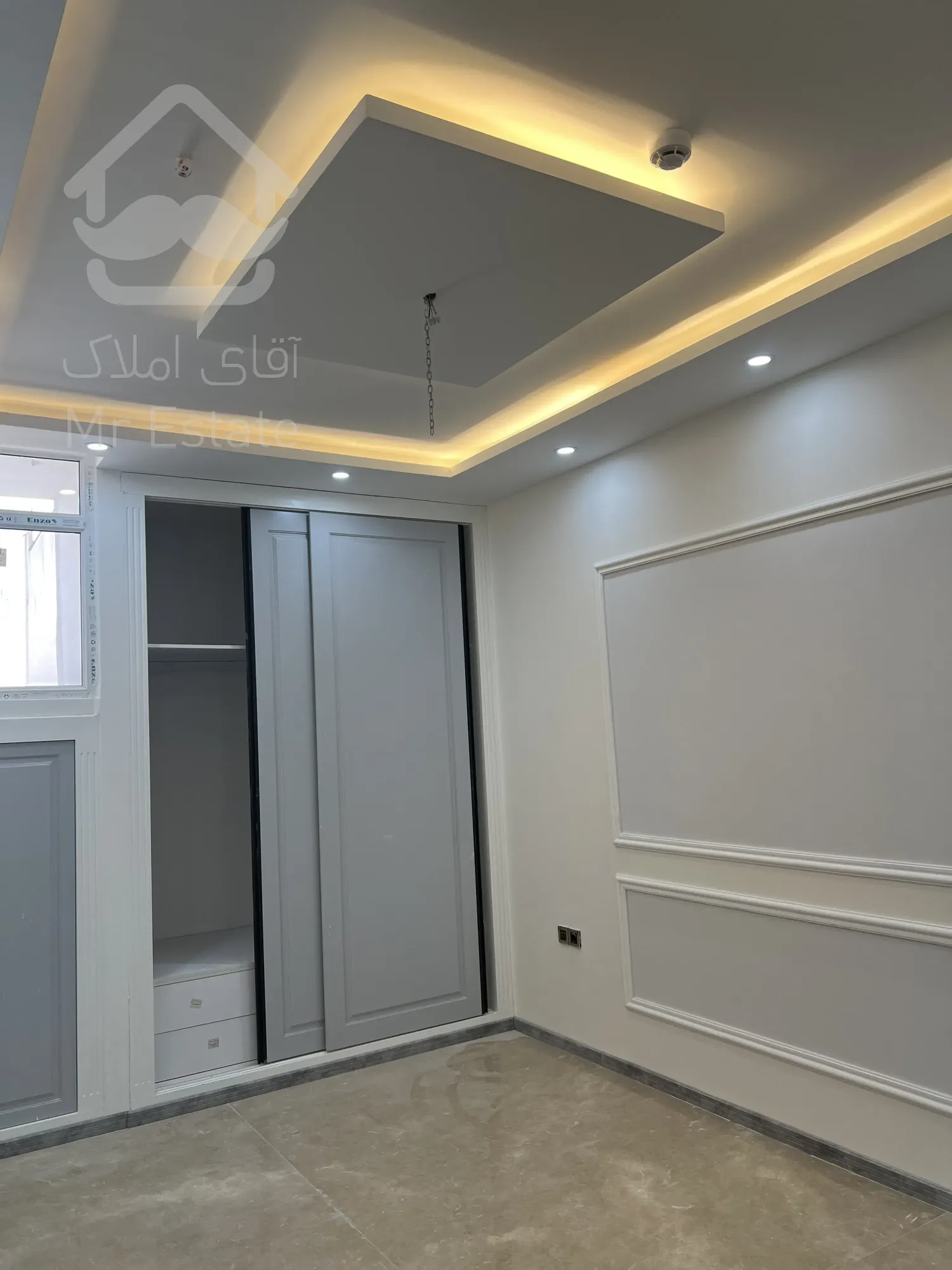 رهن واحد ۱۷۰متری صفر پشت حاشیه وکیل اباد