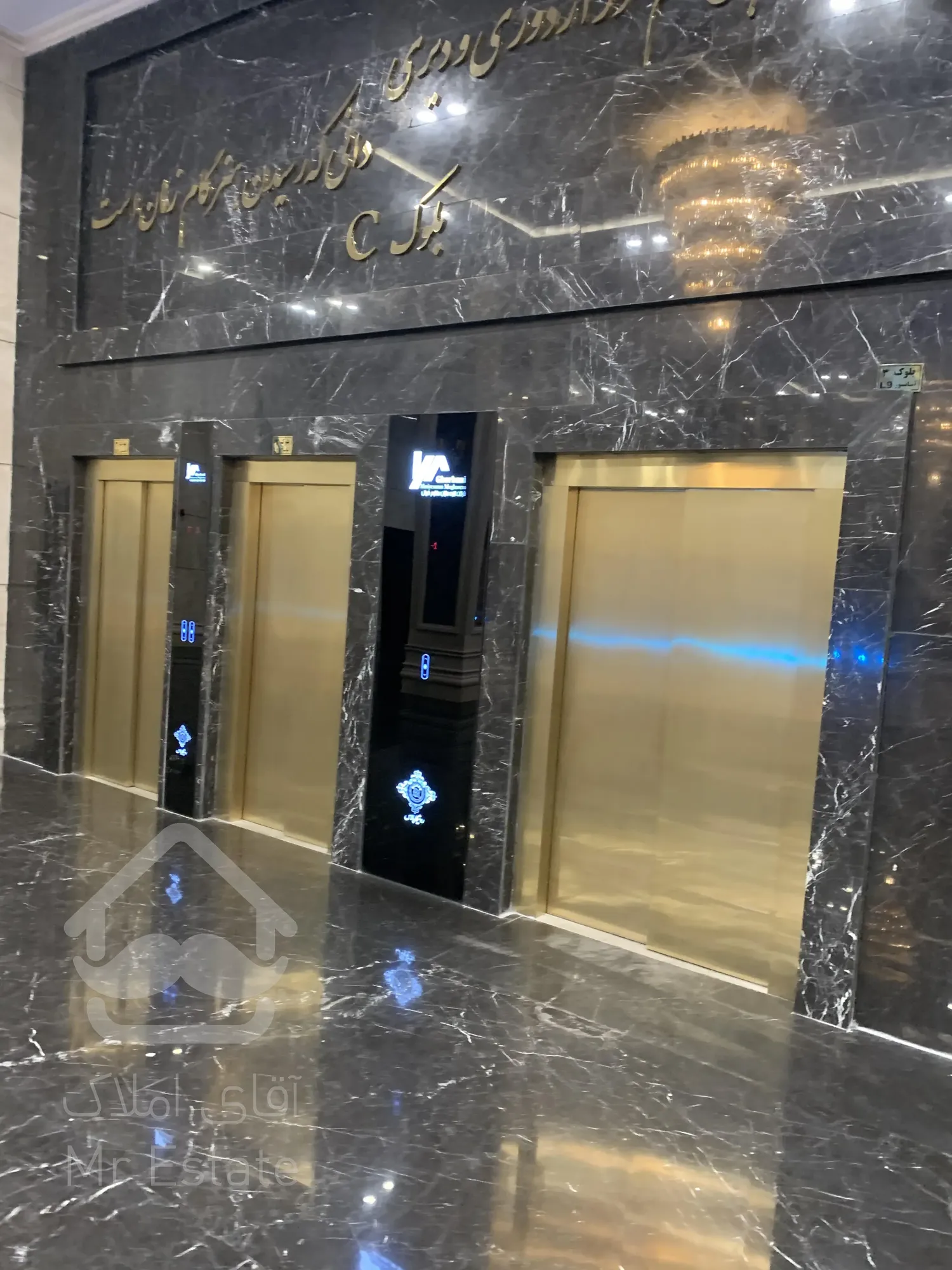 پیش فروش واحد تجاری 31 متری لوکس در رونیکامال،امضایی مدرن در قلب پونک