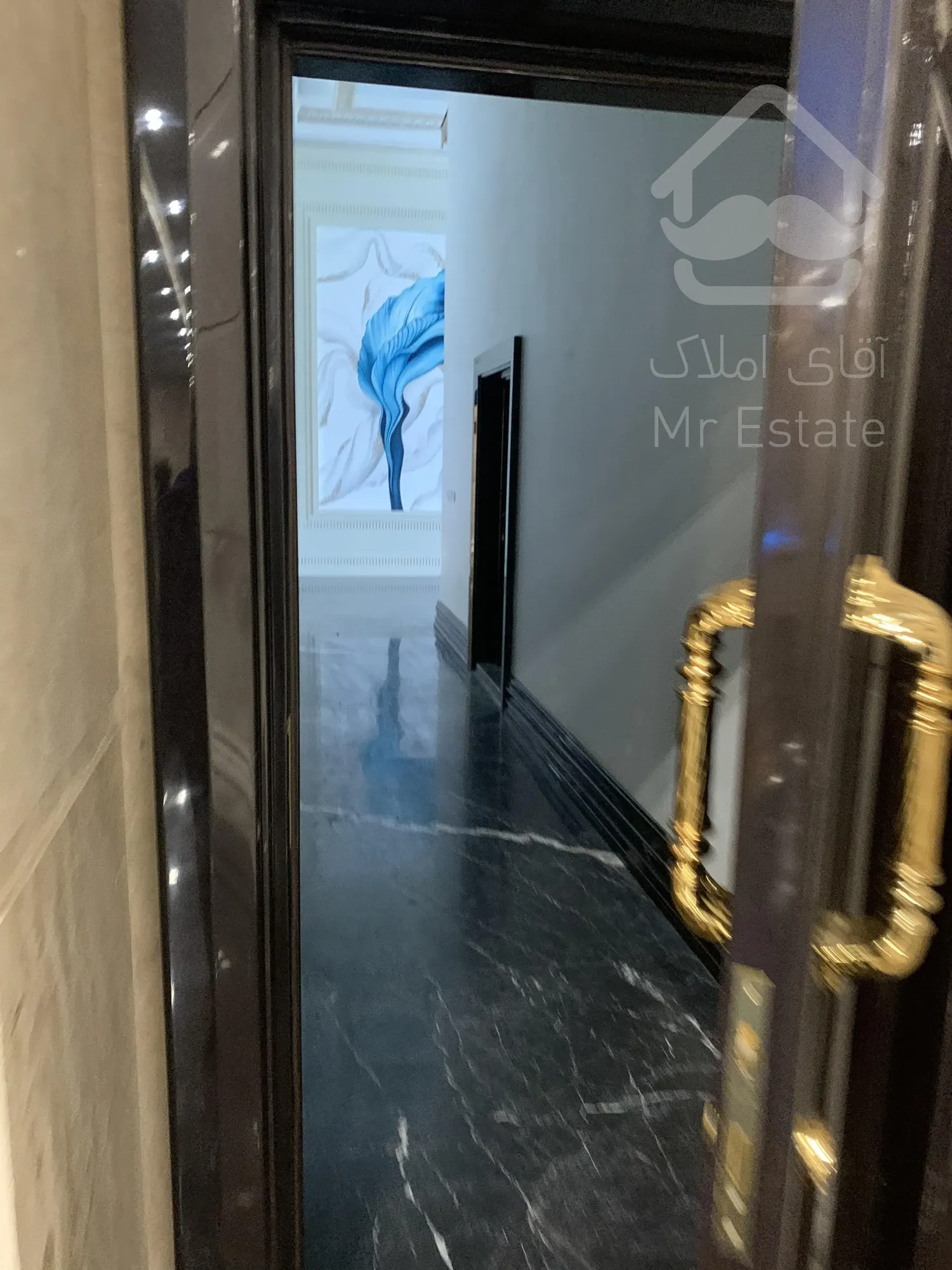 فروش آپارتمان اداری مدرن 84متری در تنها برج اداری تهران