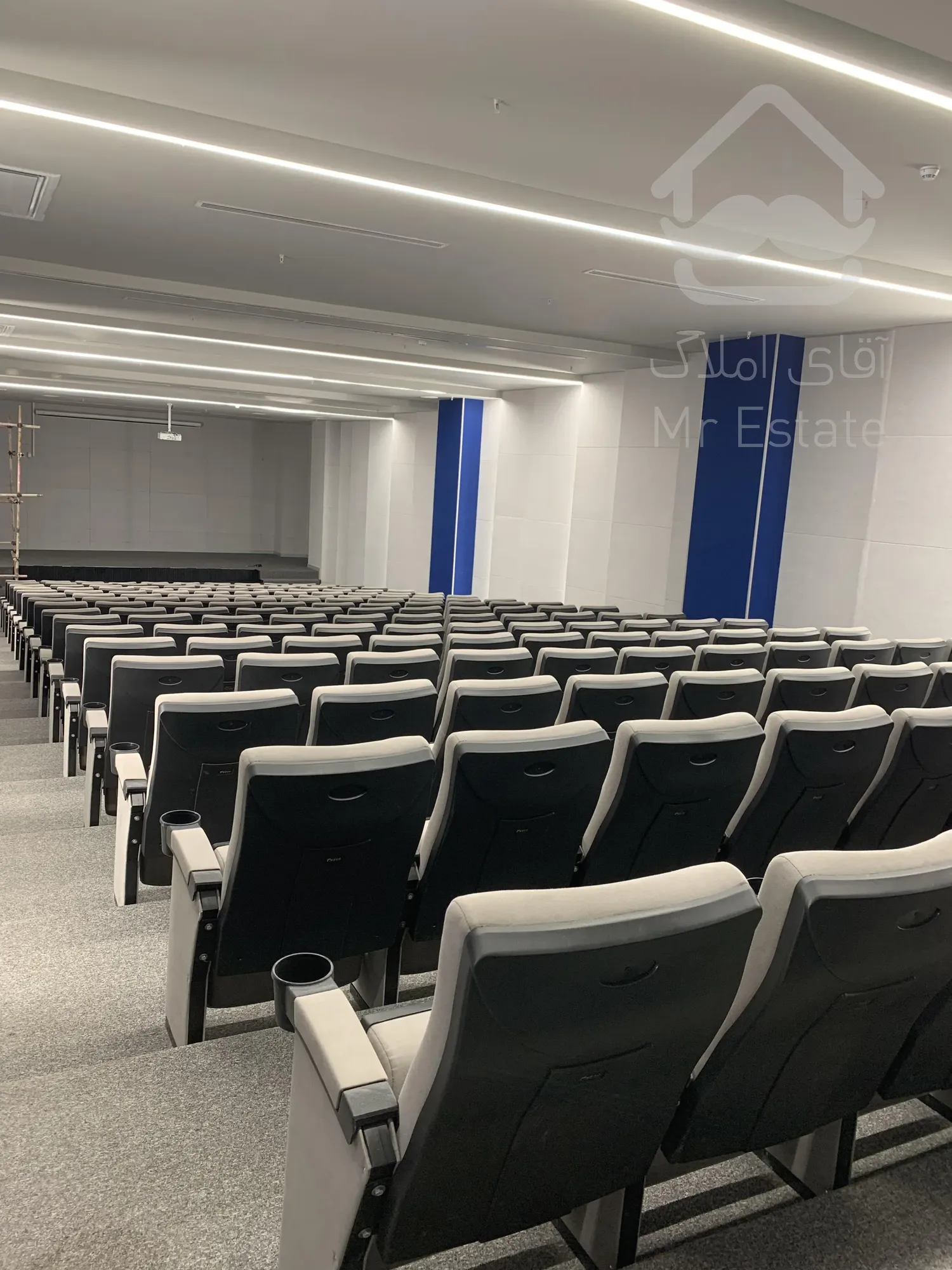 فروش واحد اداری 169 متری لوکس سند اداری در پارک اداری غروی