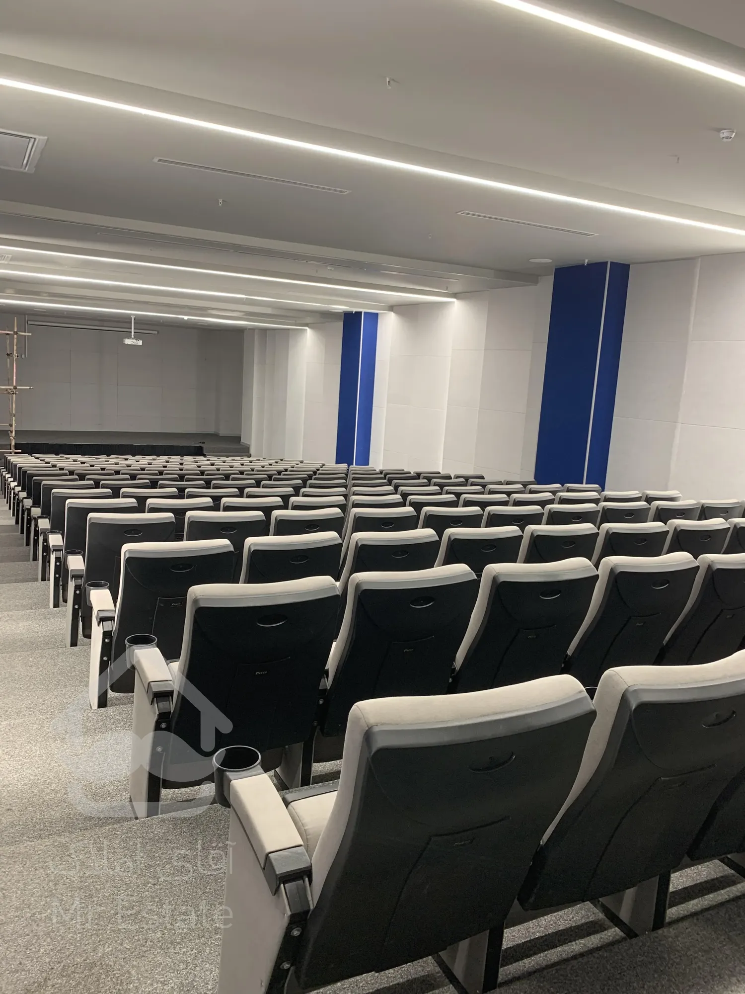 فروش واحد اداری 84 متری مدرن / سند اداری در پارک اداری غروی