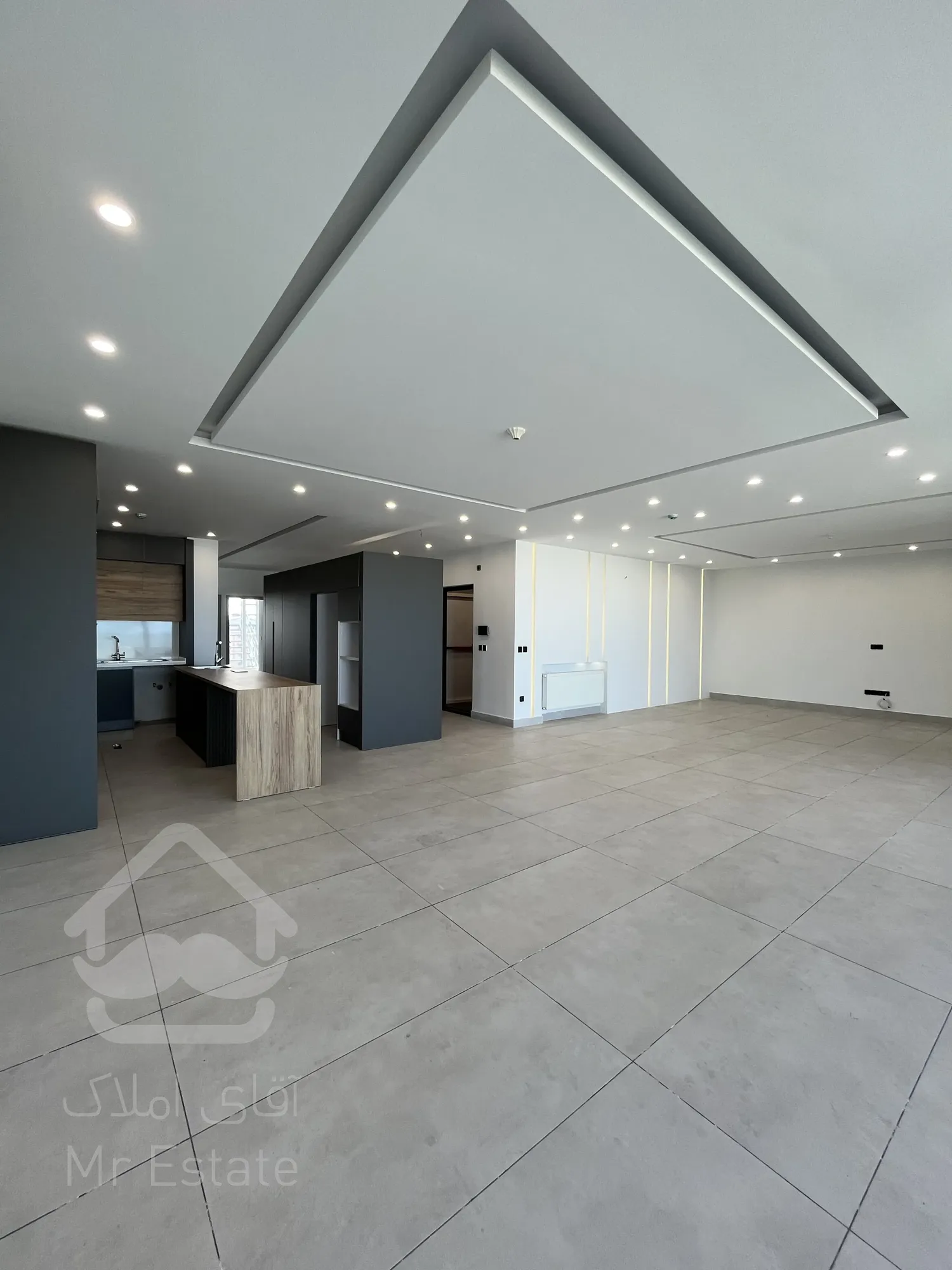 فروش آپارتمان ۲۰۰ متری بر اصلی بلوار اطبا