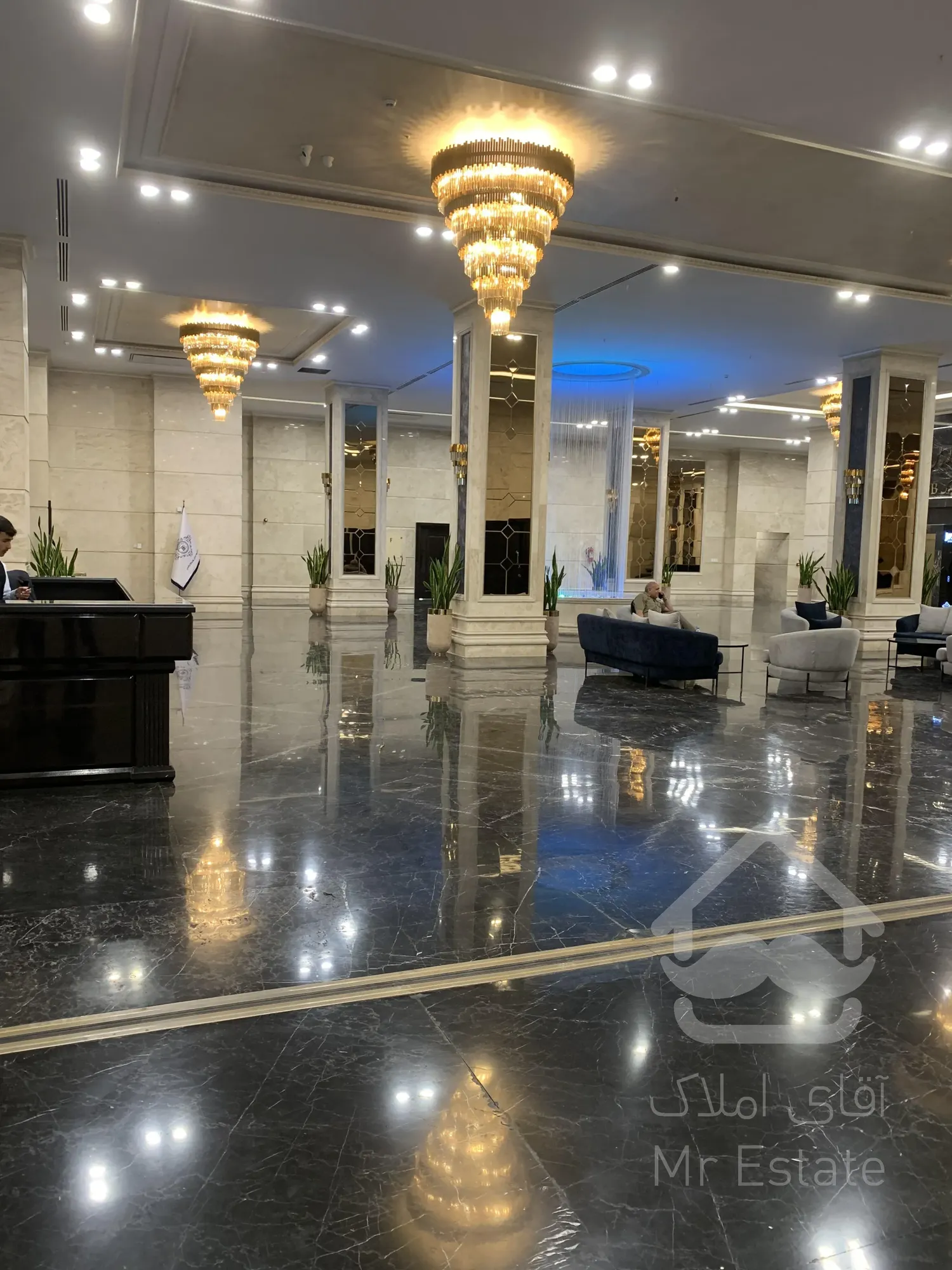 پیش فروش واحد تجاری 27 متری در رونیکامال پونک،امضایی مدرن در قلب پونک