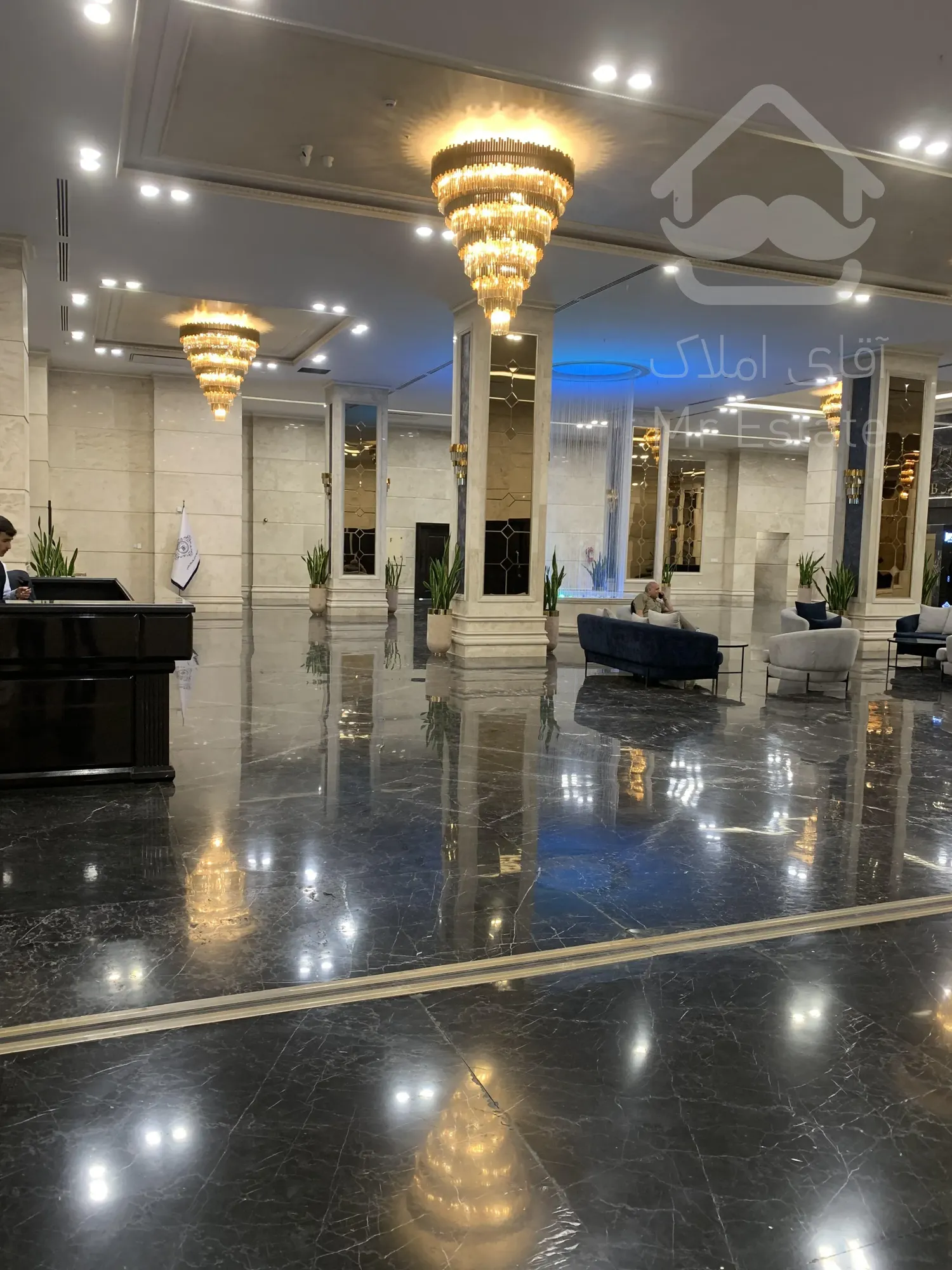 پیش فروش واحد تجاری 31 متری در رونیکامال پونک،امضایی مدرن در قلب پونک